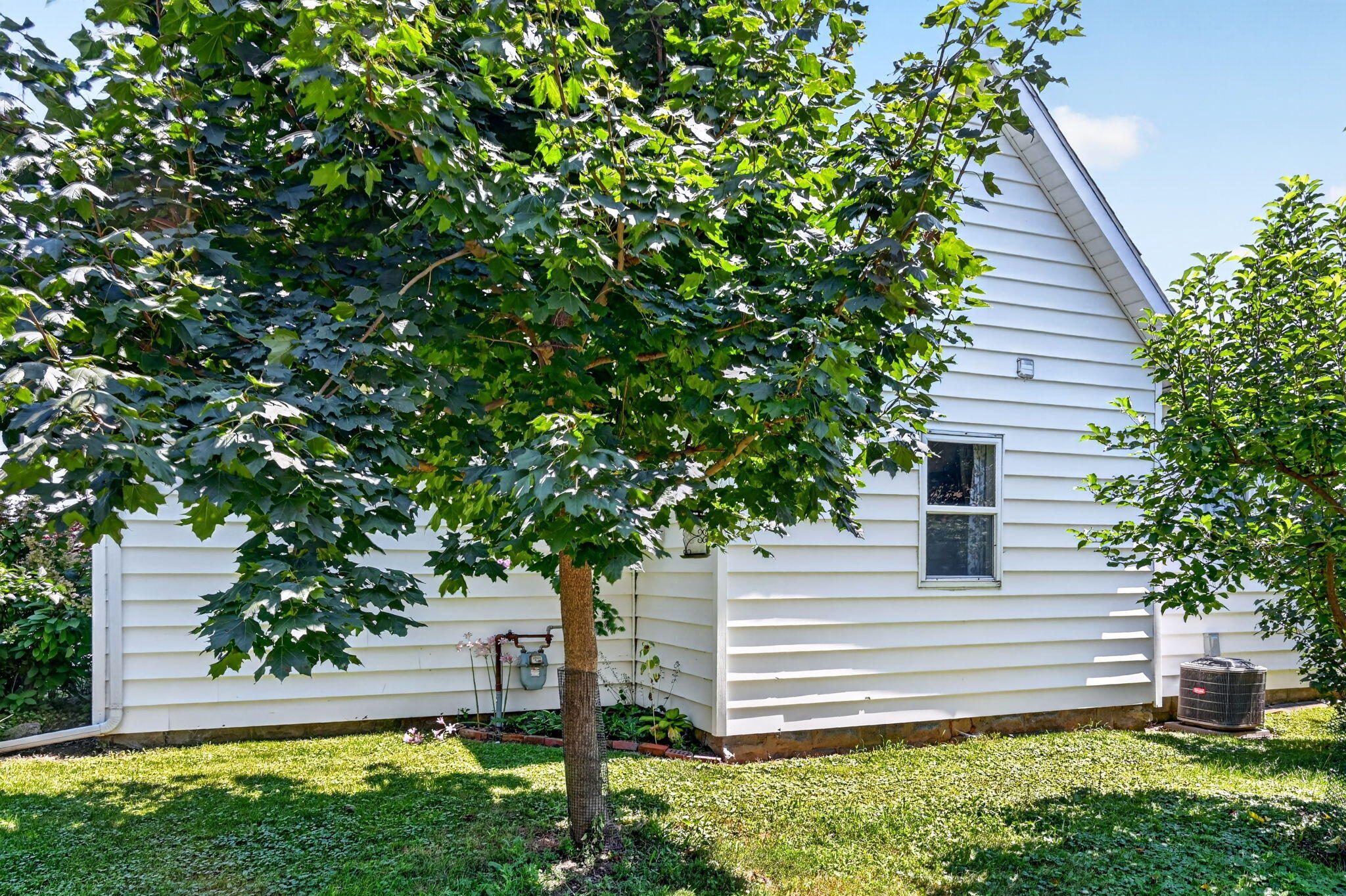 937 Hendricks, Saint Marys, Ohio 45885
