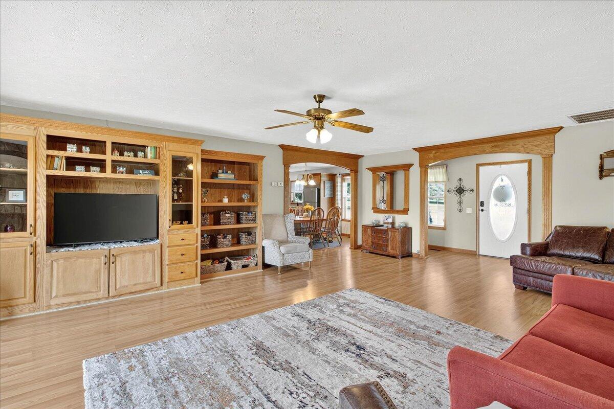 10543 County Road 41, West Liberty, Ohio 43357