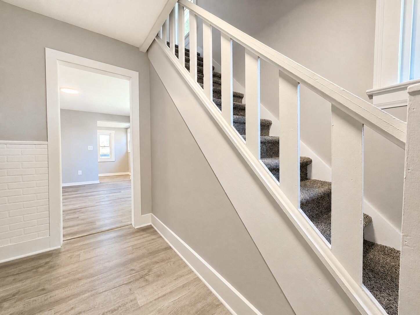 23 Douglas, Springfield, Ohio 45503