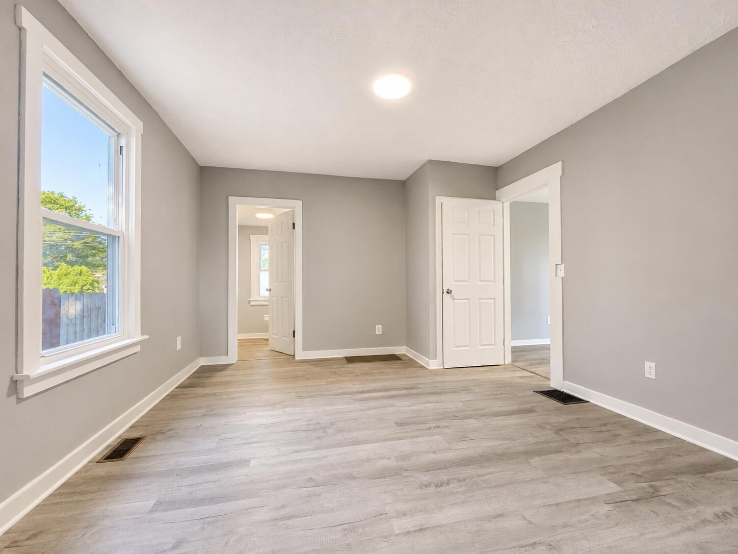 23 Douglas, Springfield, Ohio 45503
