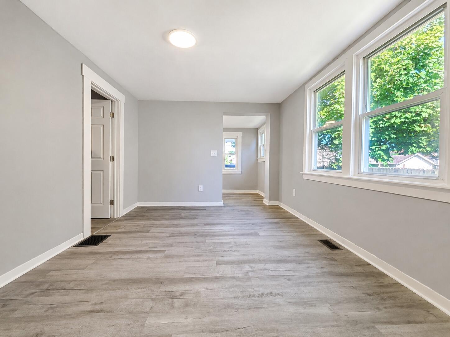 23 Douglas, Springfield, Ohio 45503