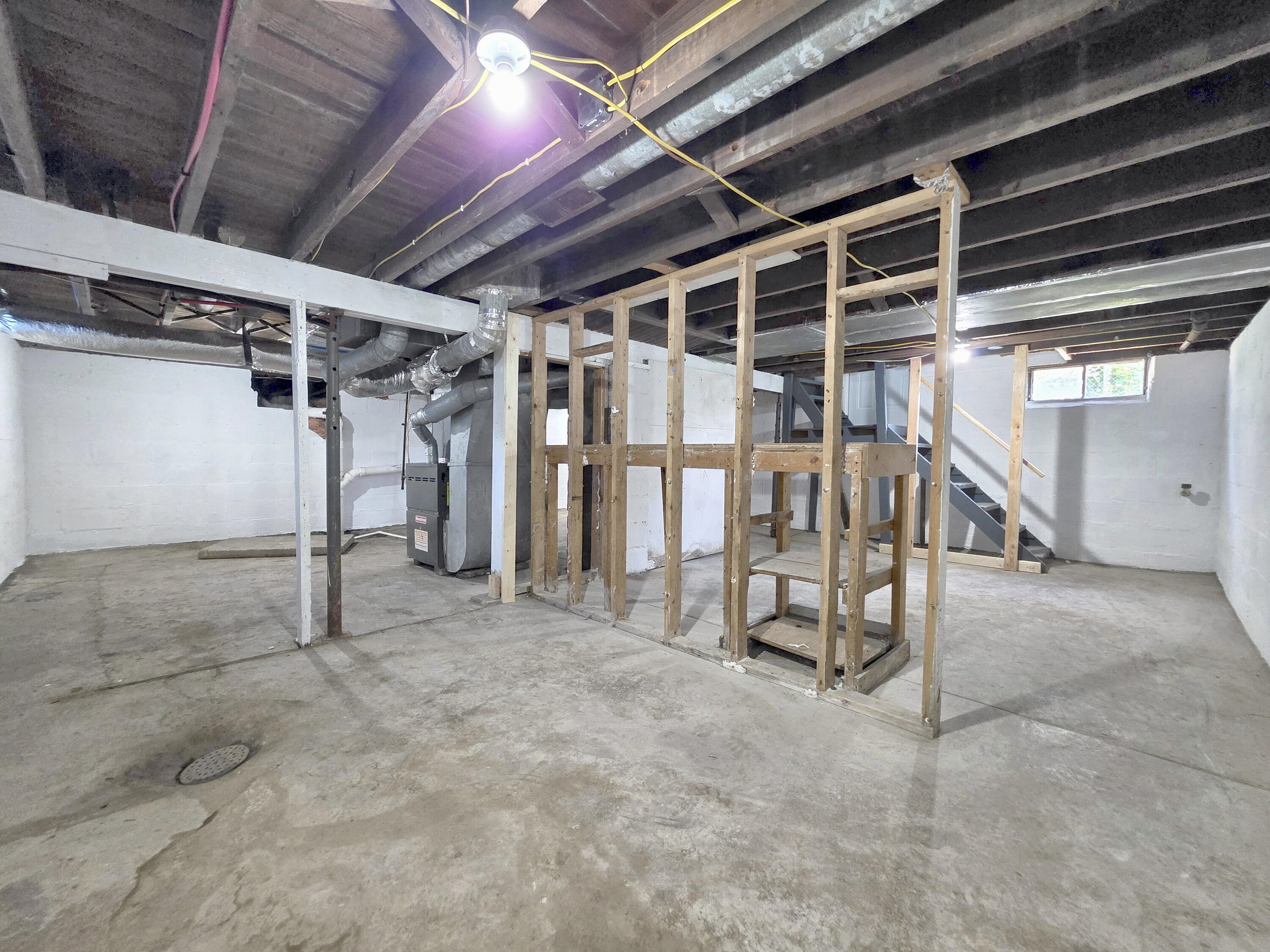 23 Douglas, Springfield, Ohio 45503