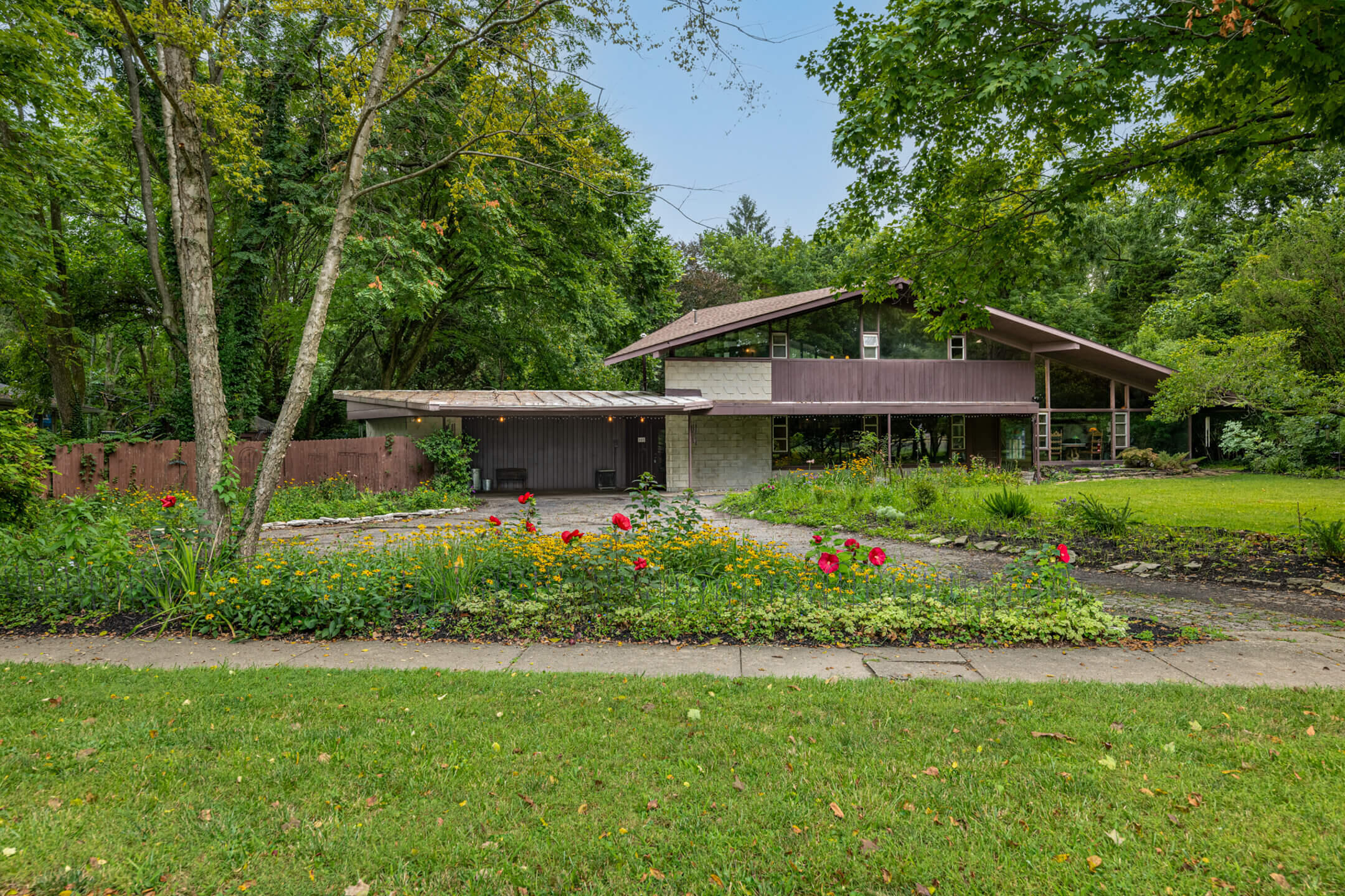 445 South College, Yellow Springs, Ohio 45387