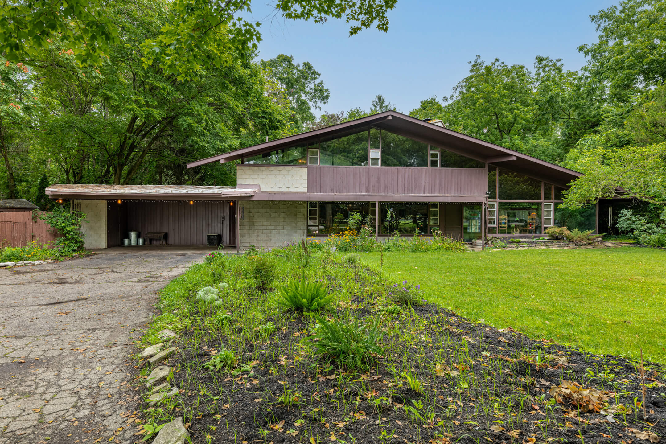 445 South College, Yellow Springs, Ohio 45387