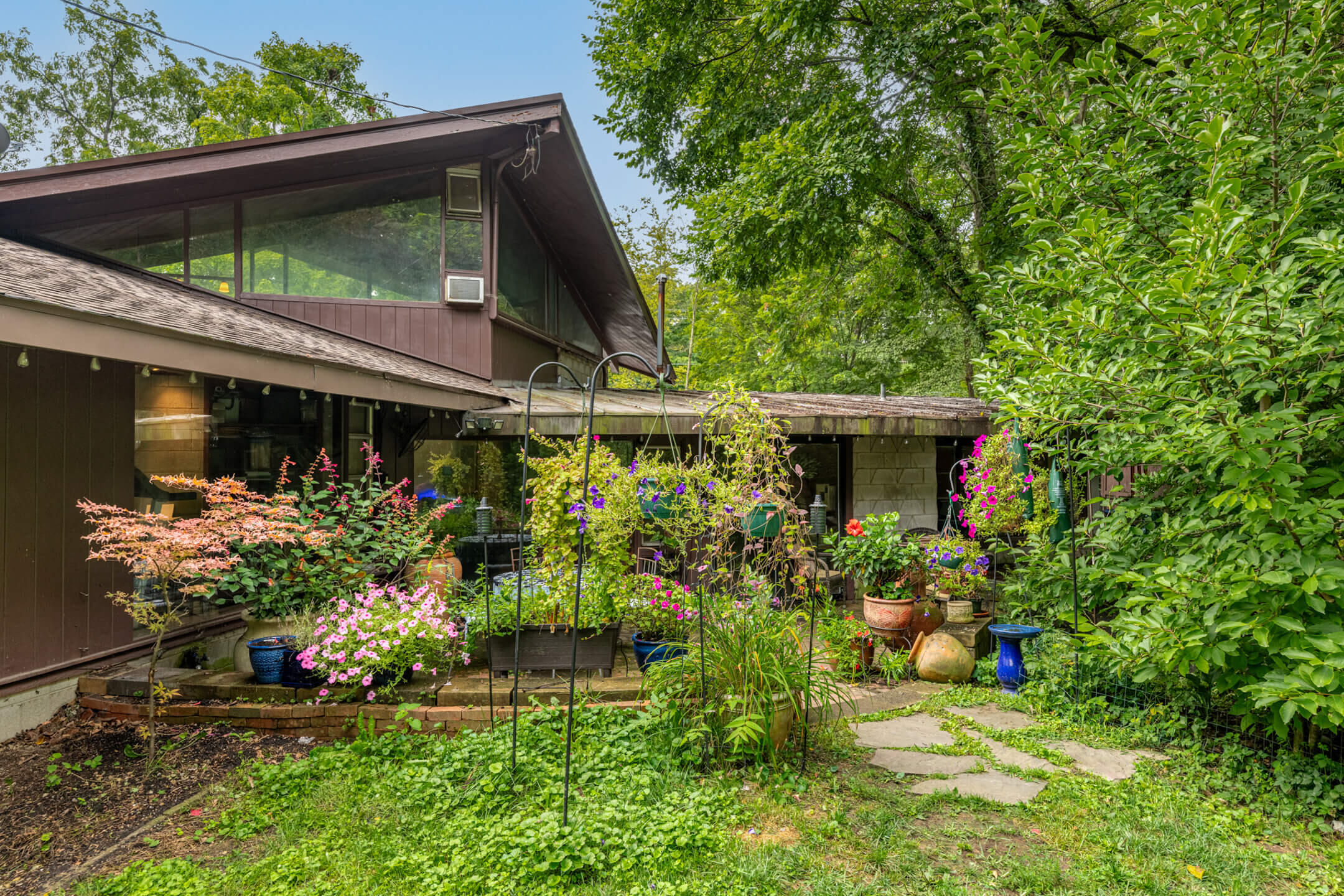445 South College, Yellow Springs, Ohio 45387