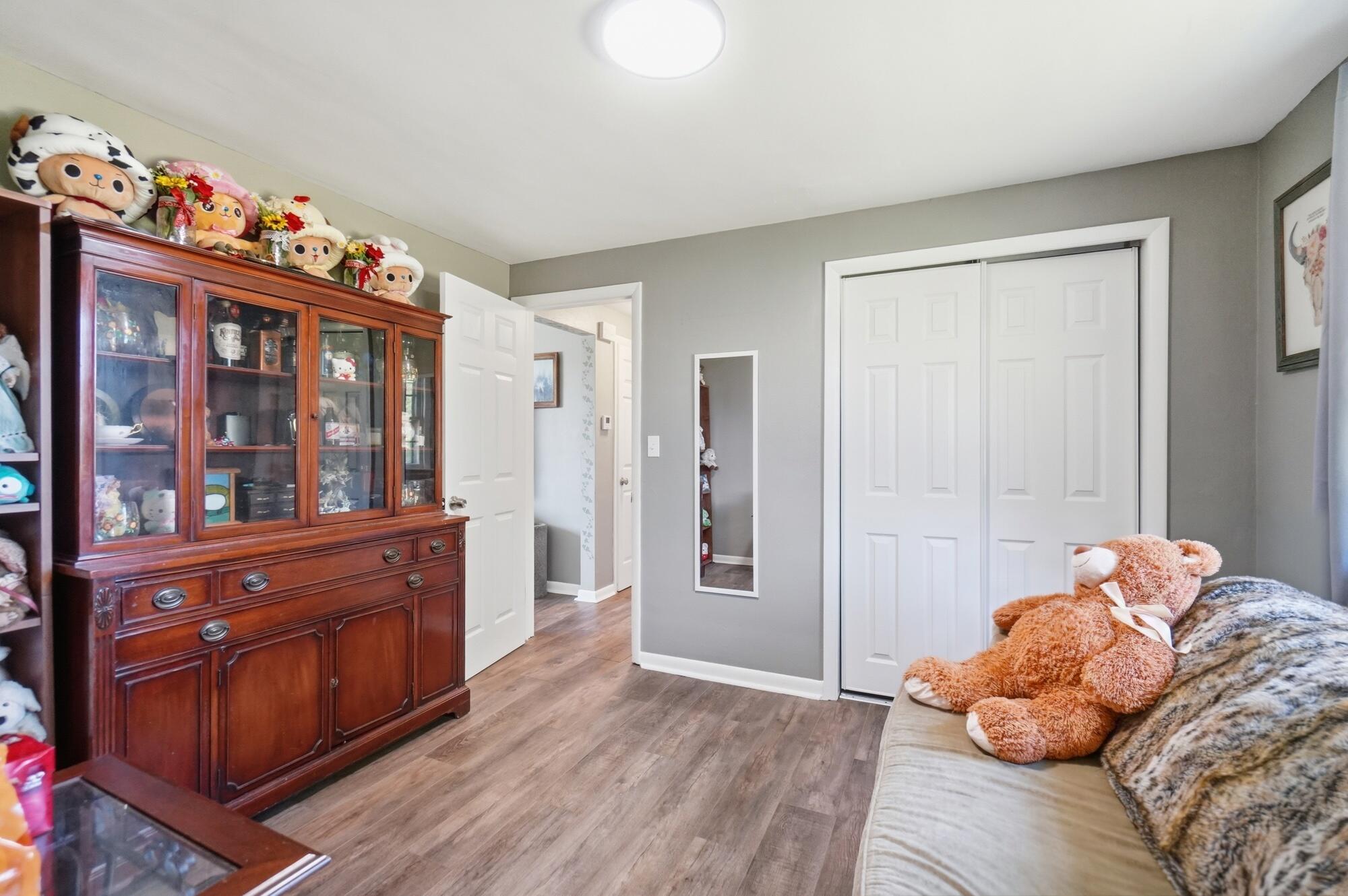1450 Moorefield, Springfield, Ohio 45503
