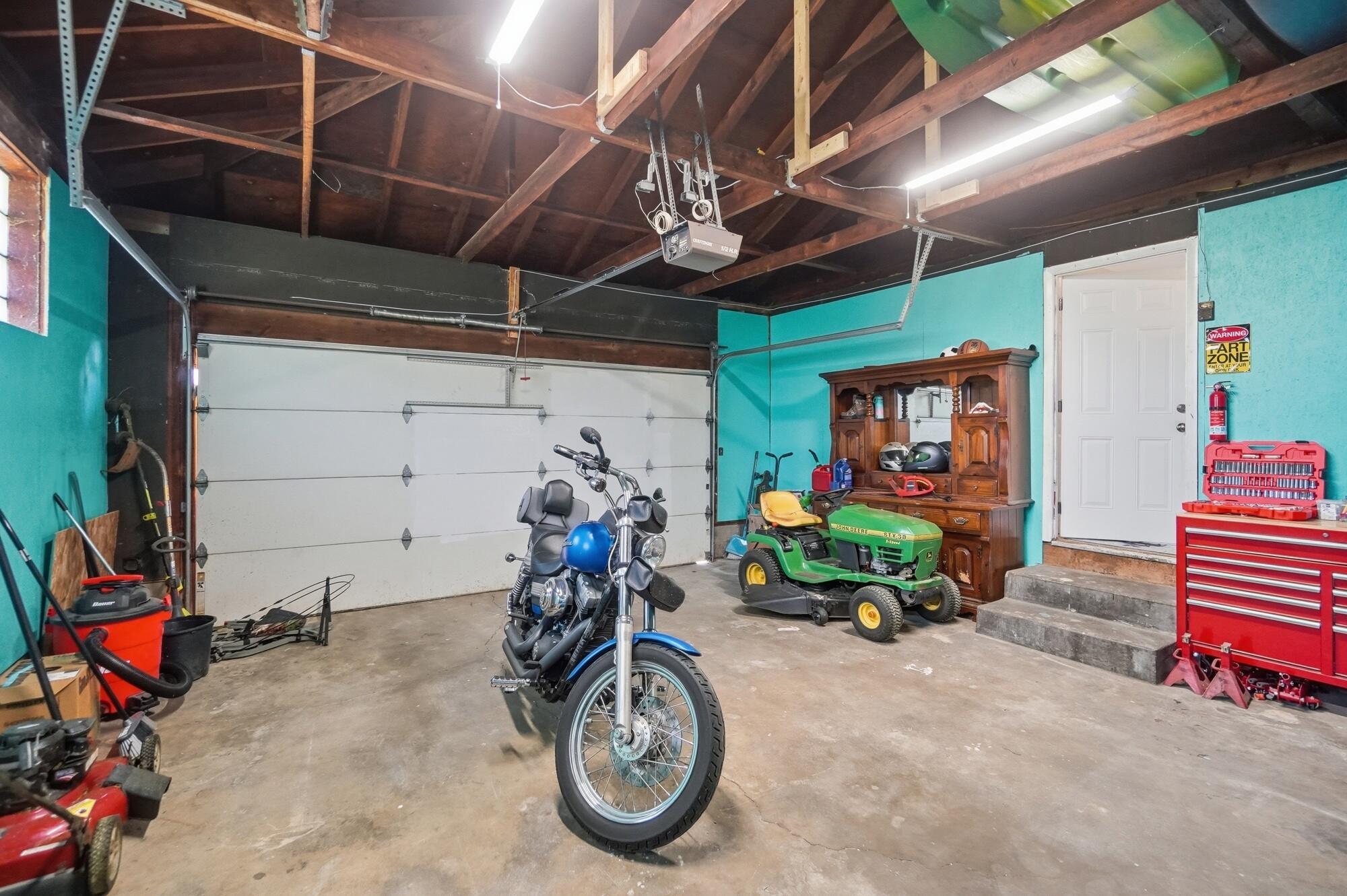 1450 Moorefield, Springfield, Ohio 45503
