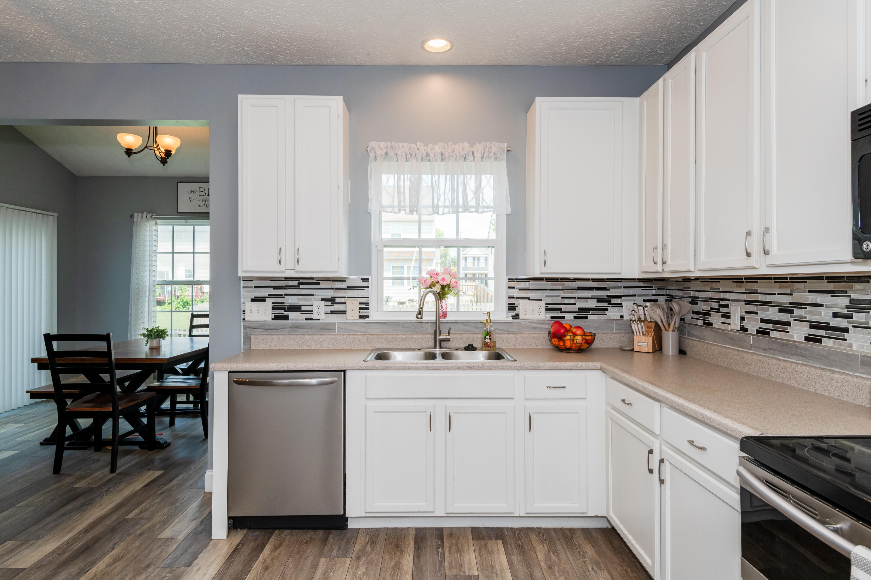 2261 Girard, Troy, Ohio 45373
