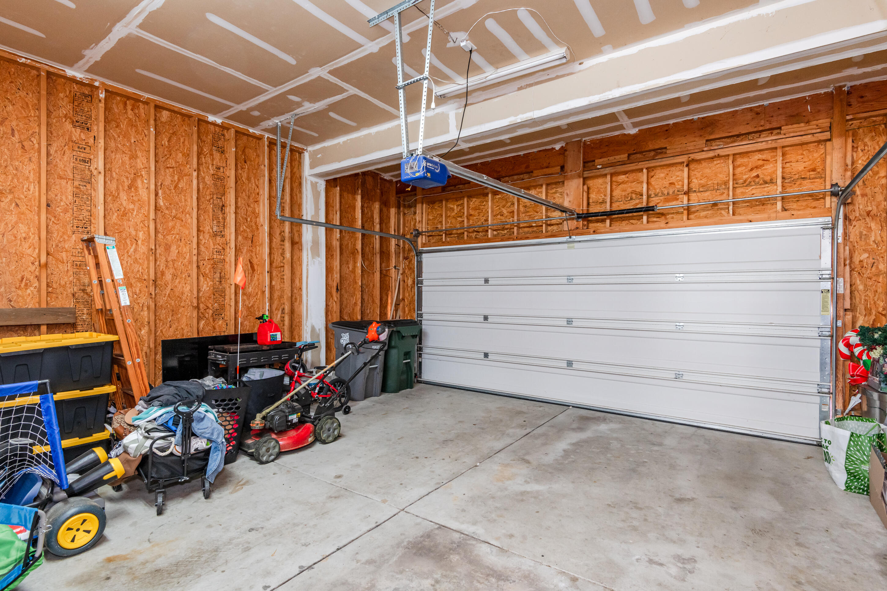 2261 Girard, Troy, Ohio 45373