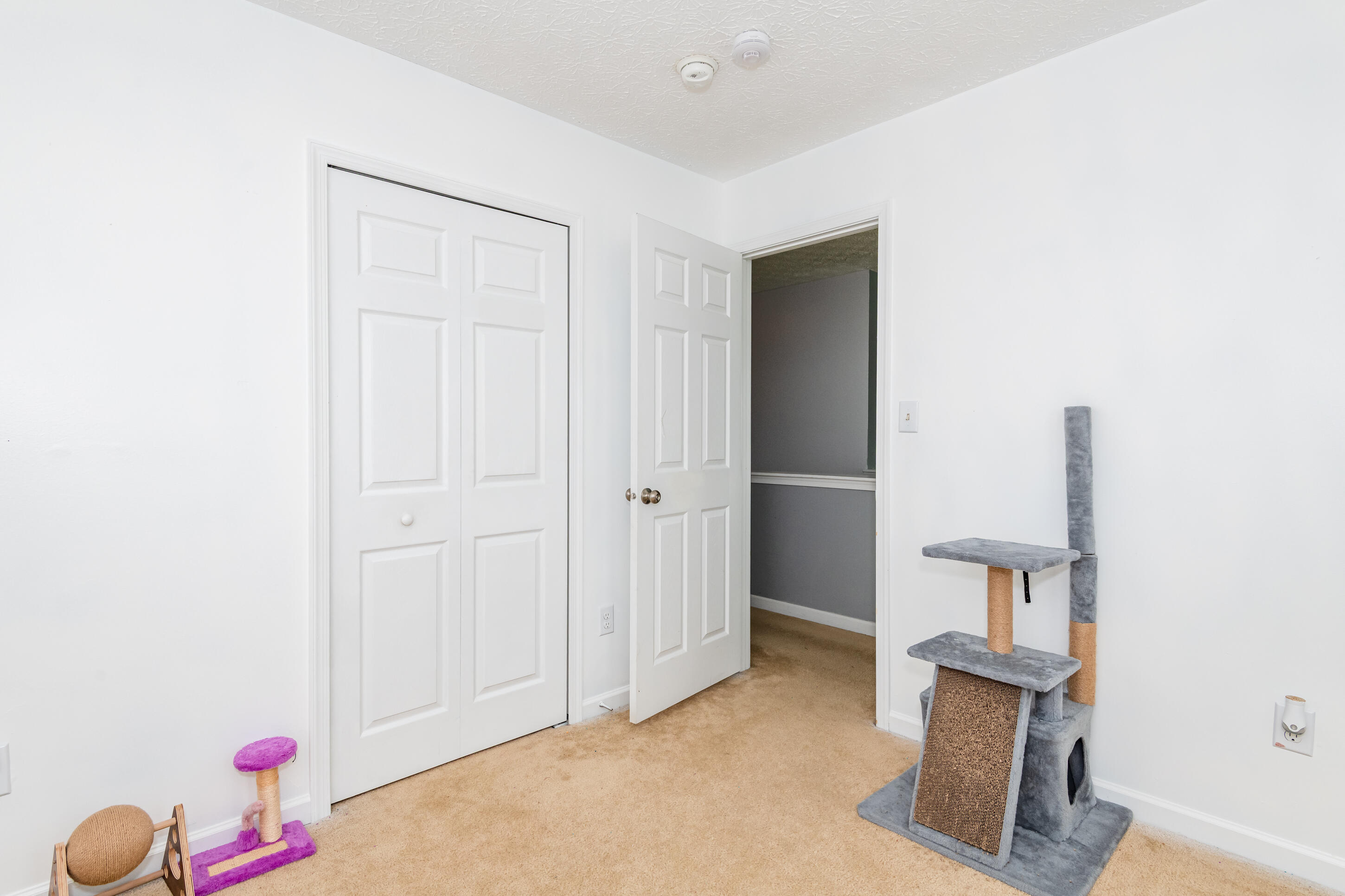 2261 Girard, Troy, Ohio 45373