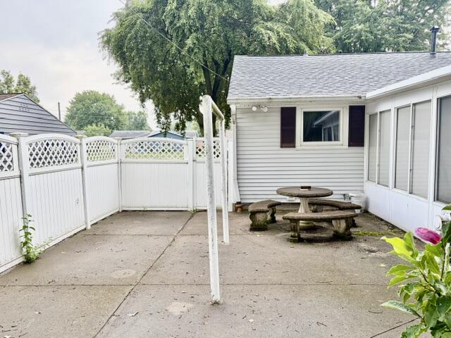 17 Eastmoor, New Bremen, Ohio 45869