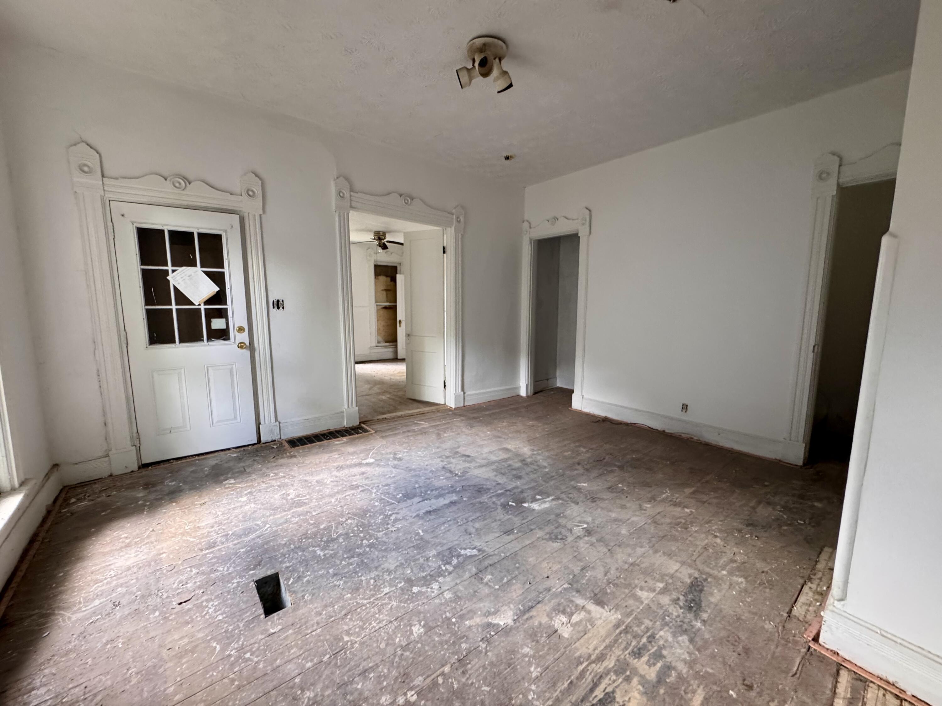 62 Parnell, Dayton, Ohio 45403