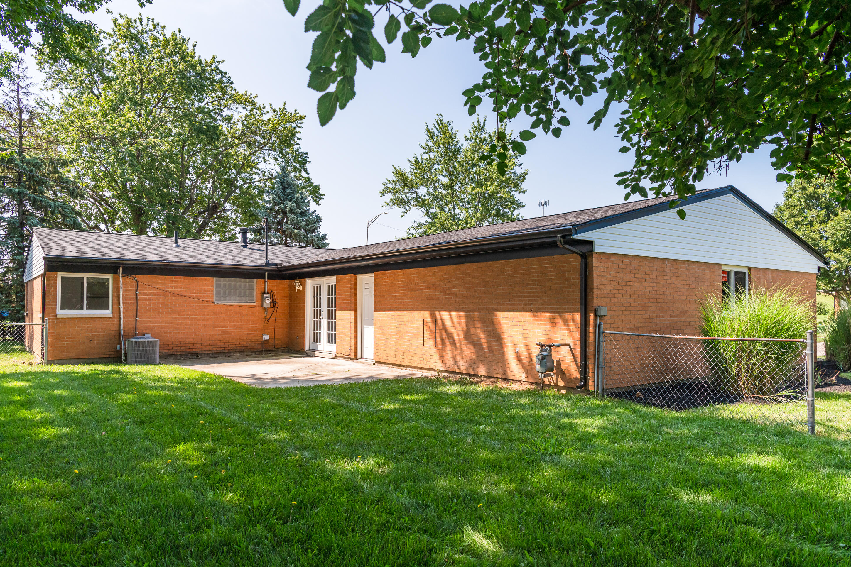 135 Shaftsbury, Troy, Ohio 45373