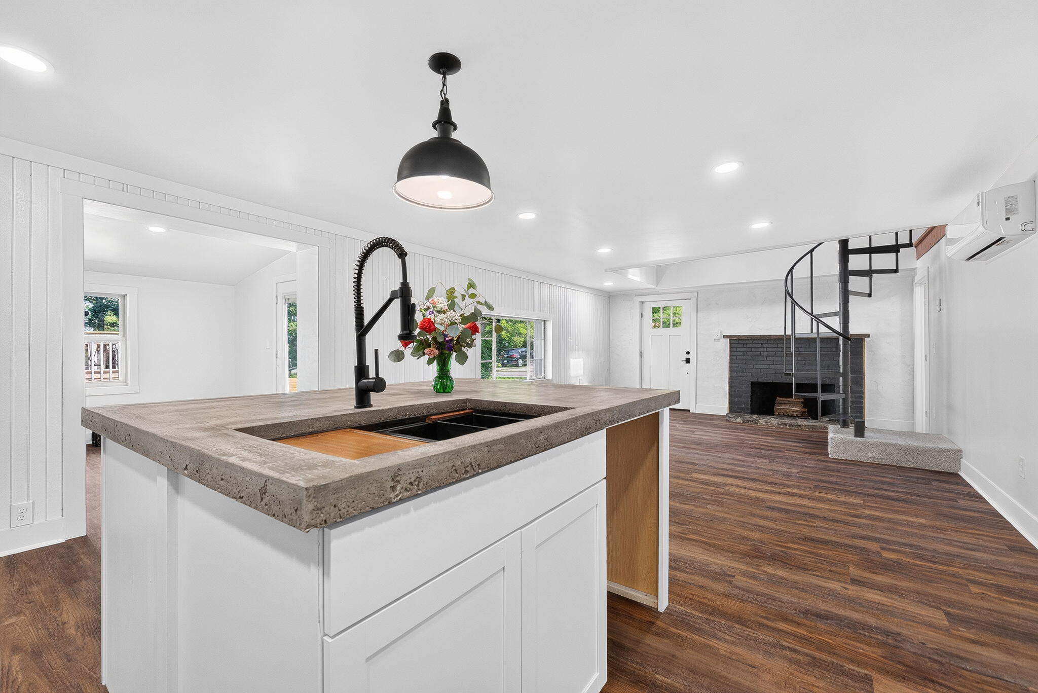 9885 Blackhawk, Huntsville, Ohio 43324