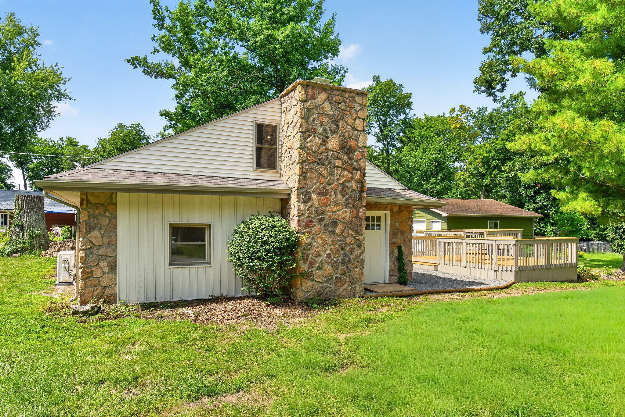 9885 Blackhawk, Huntsville, Ohio 43324