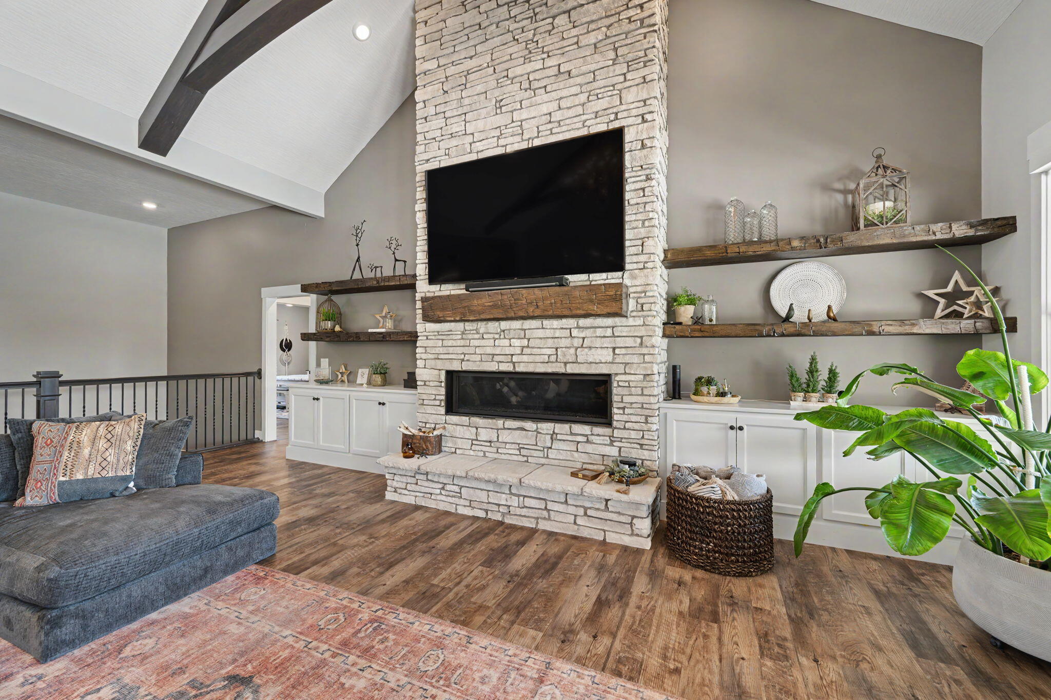 1234 Walton, Troy, Ohio 45373