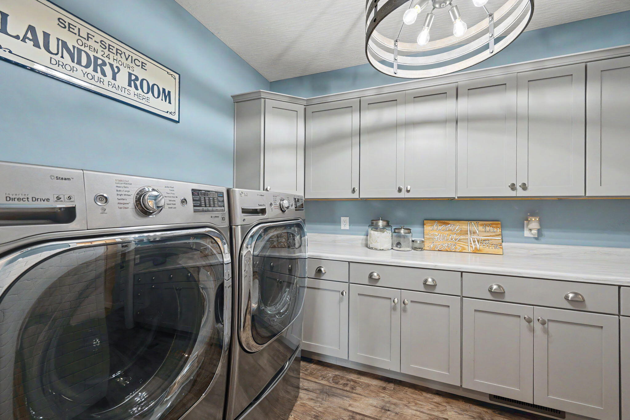 1234 Walton, Troy, Ohio 45373