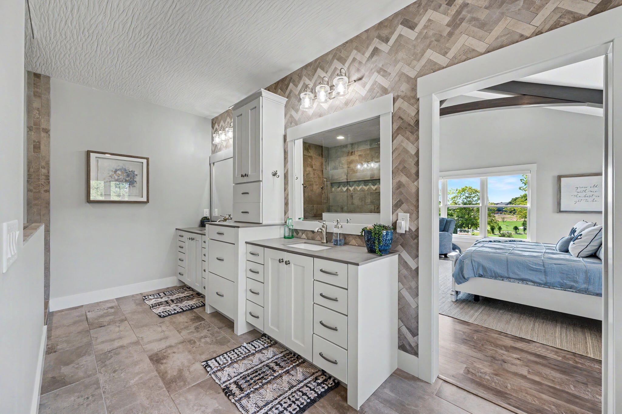 1234 Walton, Troy, Ohio 45373