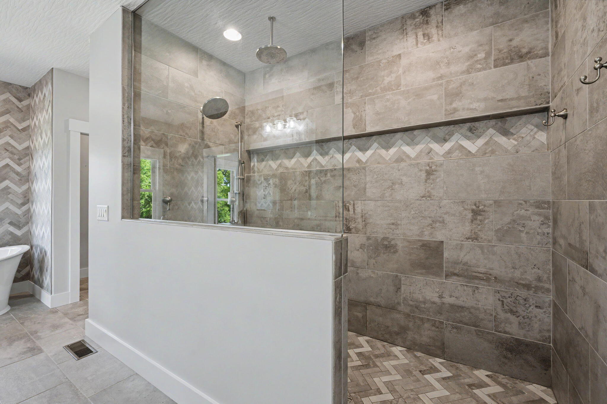 1234 Walton, Troy, Ohio 45373