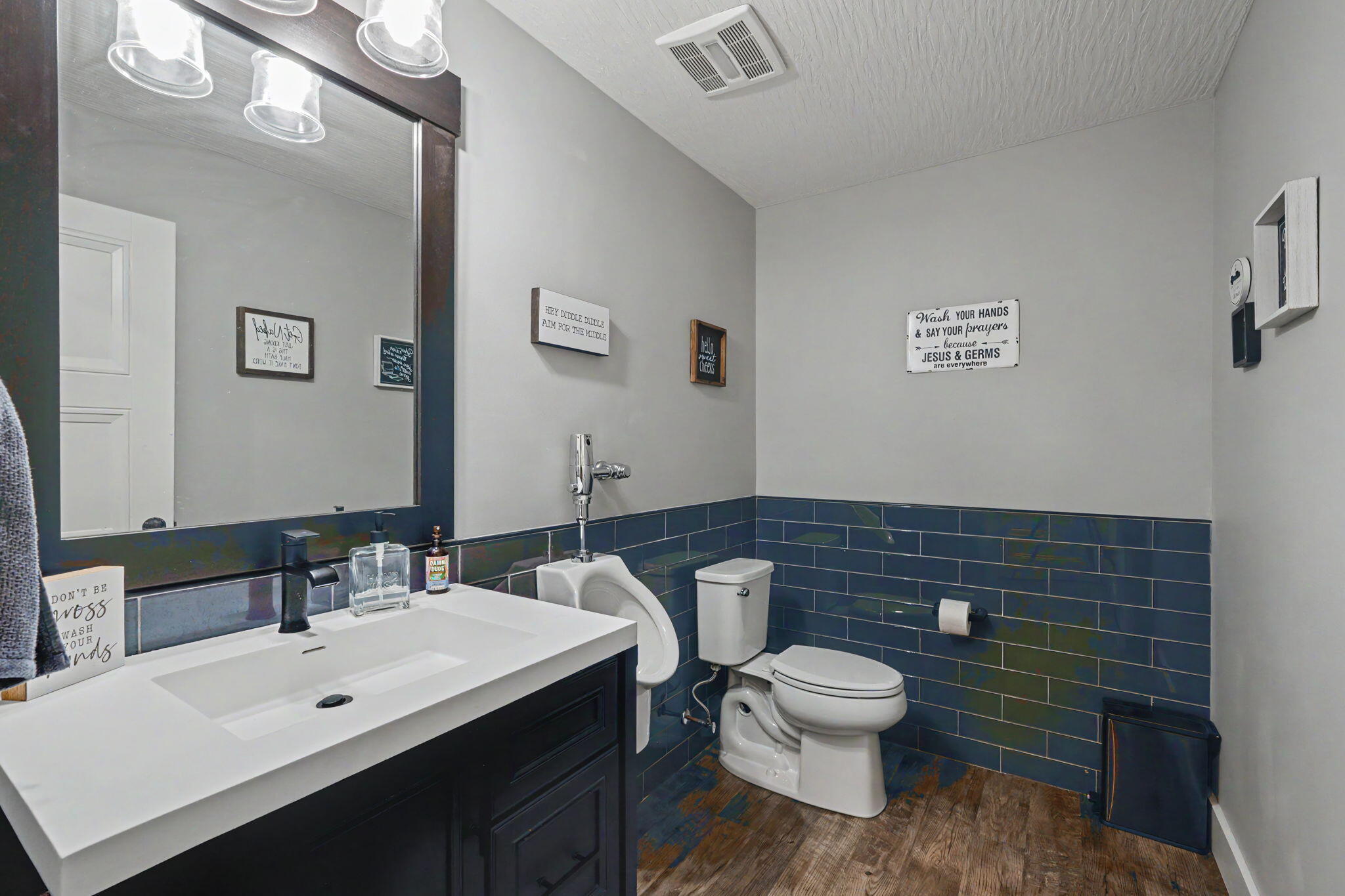 1234 Walton, Troy, Ohio 45373