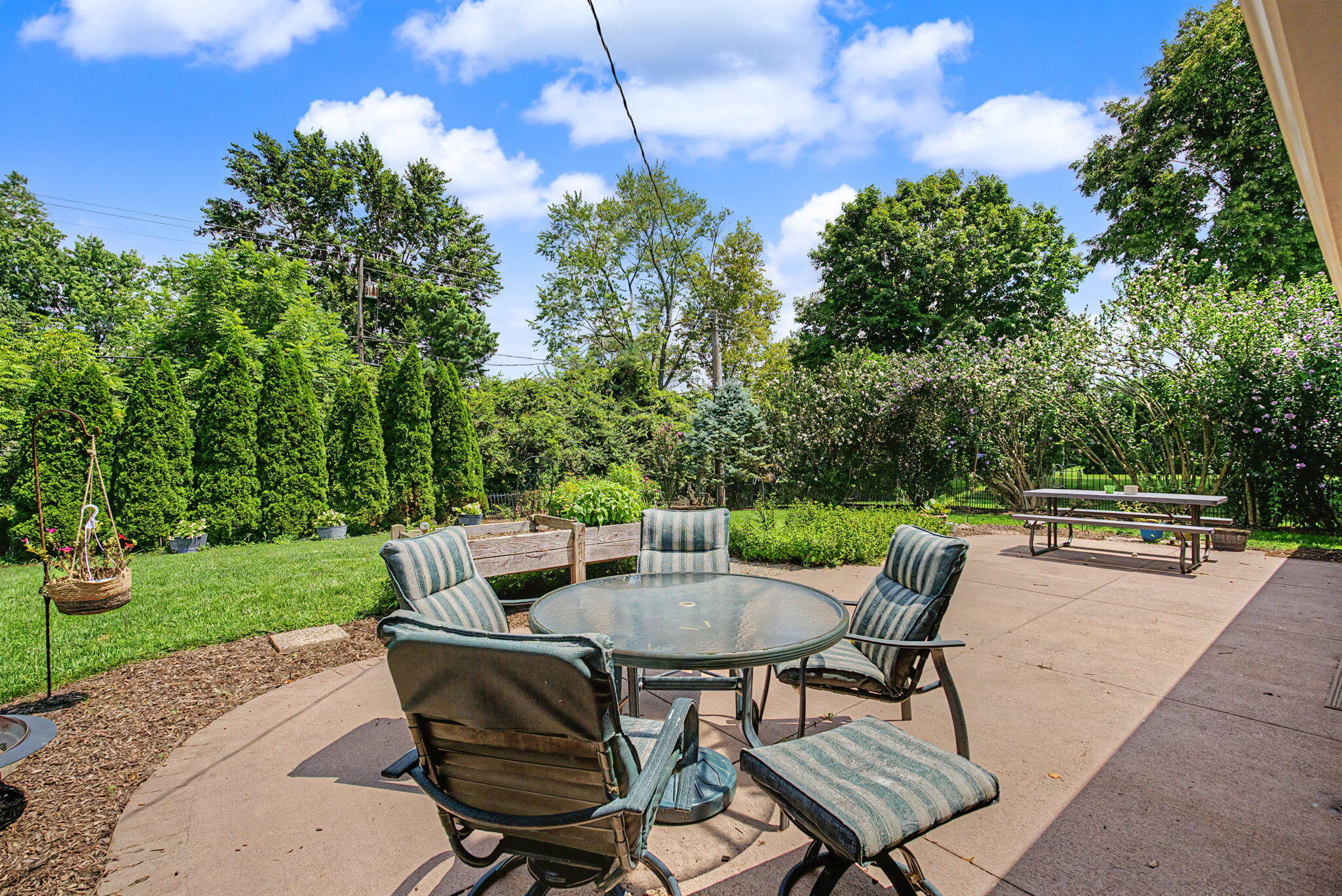 5696 Overbrooke, Kettering, Ohio 45440