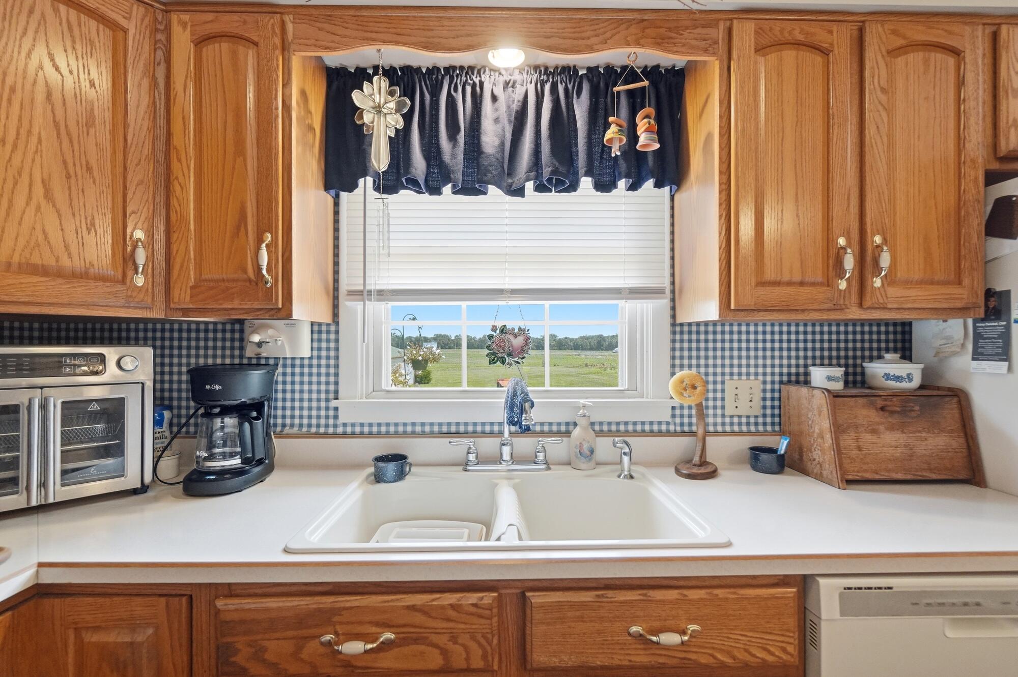 16872 County Road 25a, Wapakoneta, Ohio 45895