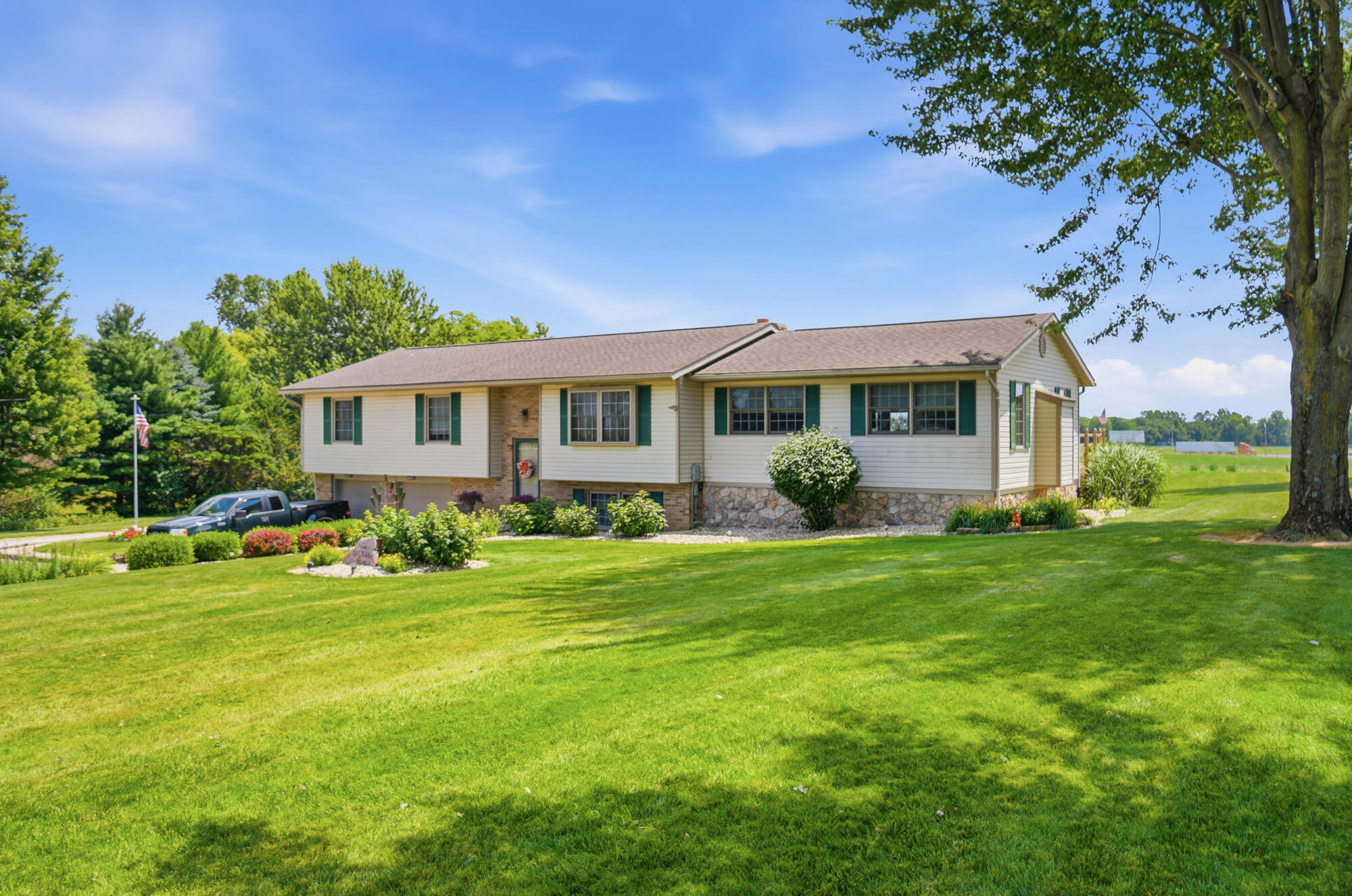 16872 County Road 25a, Wapakoneta, Ohio 45895