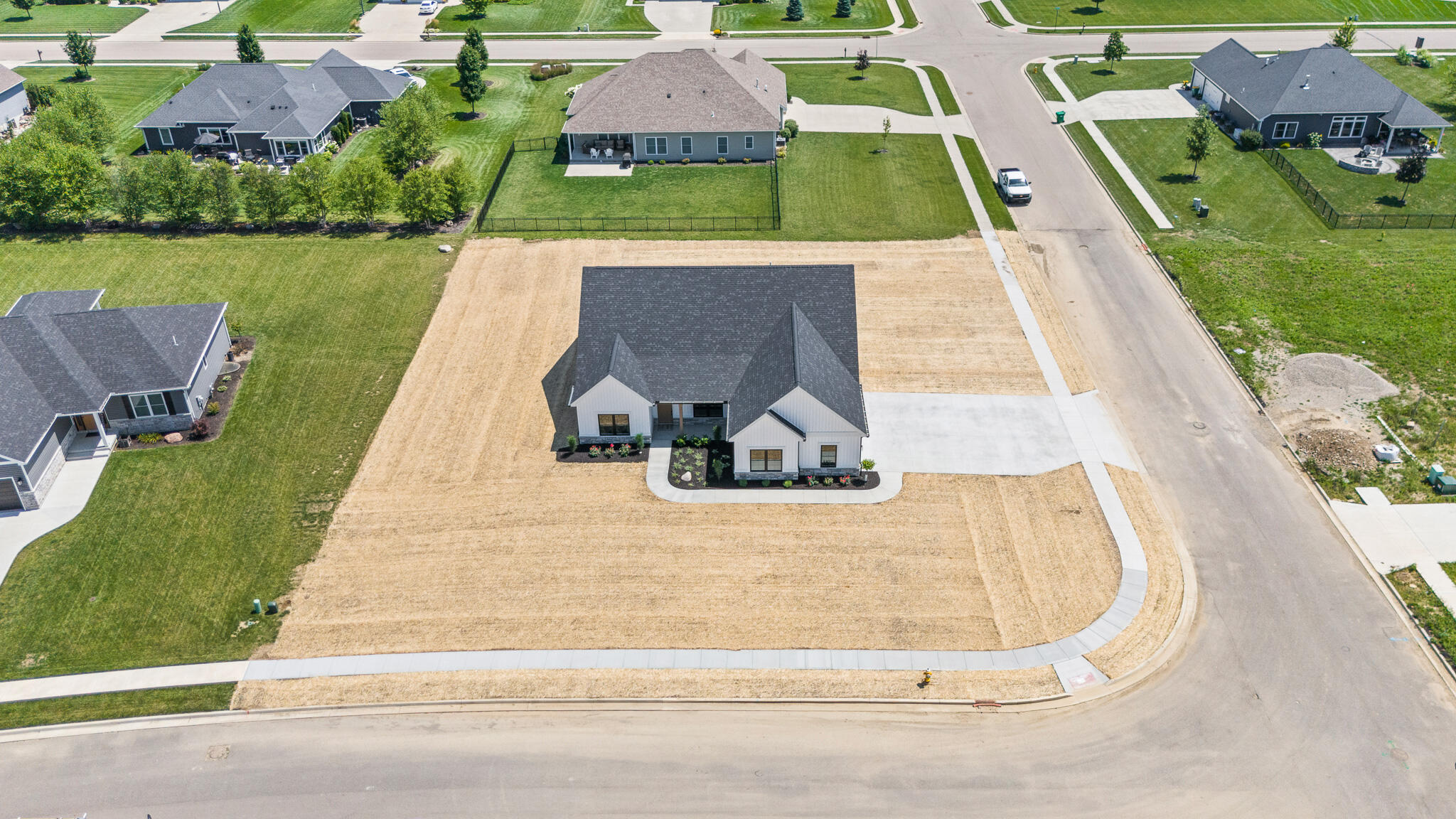2691 Pleasant View, Troy, Ohio 45373