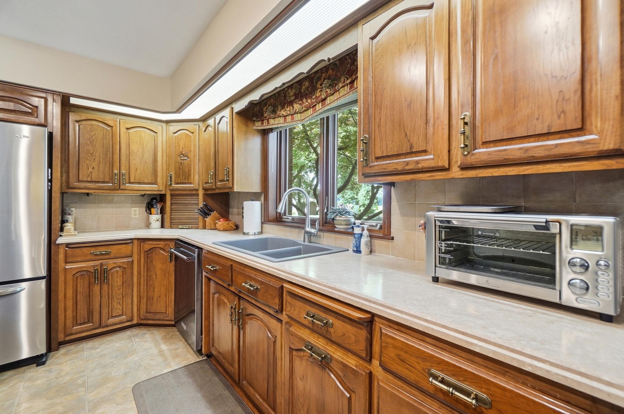 2340 Rockingham, Troy, Ohio 45373
