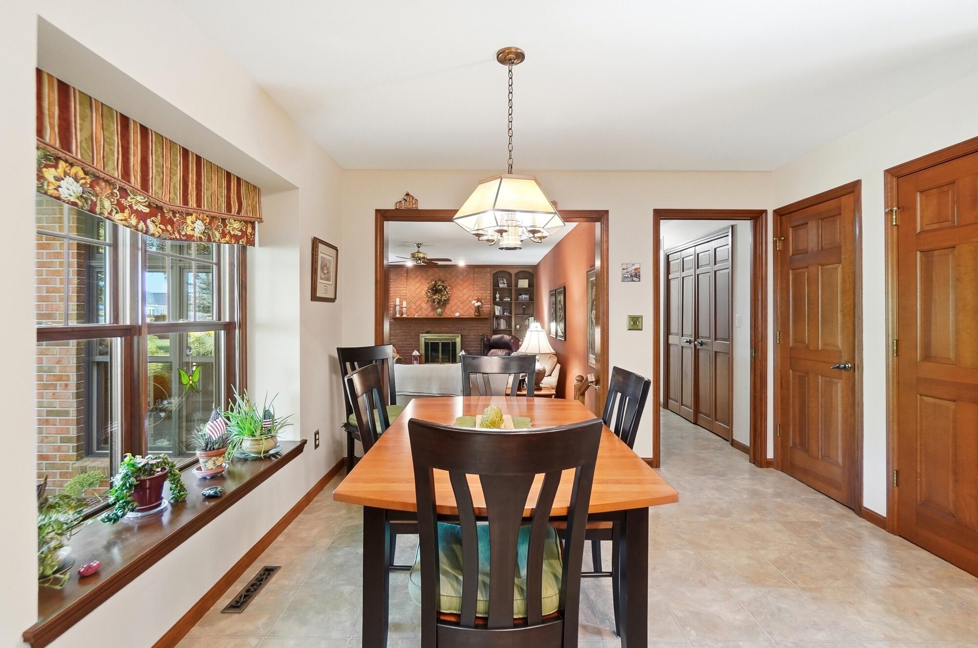 2340 Rockingham, Troy, Ohio 45373