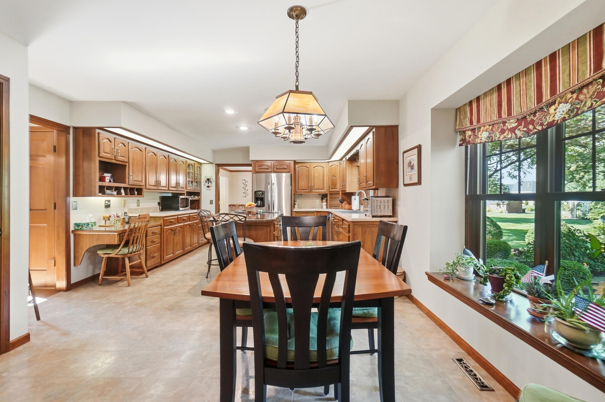 2340 Rockingham, Troy, Ohio 45373