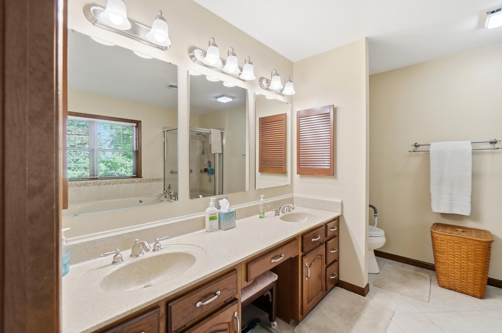 2340 Rockingham, Troy, Ohio 45373