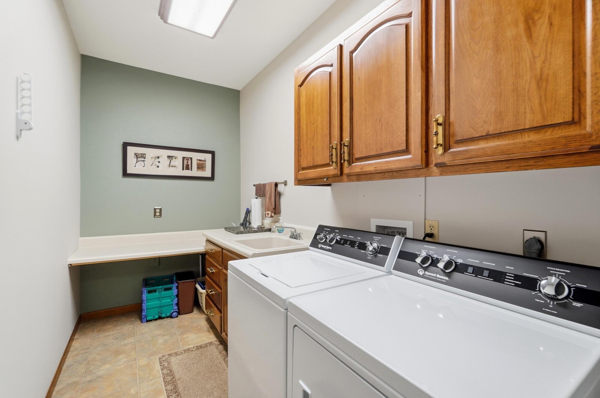 2340 Rockingham, Troy, Ohio 45373