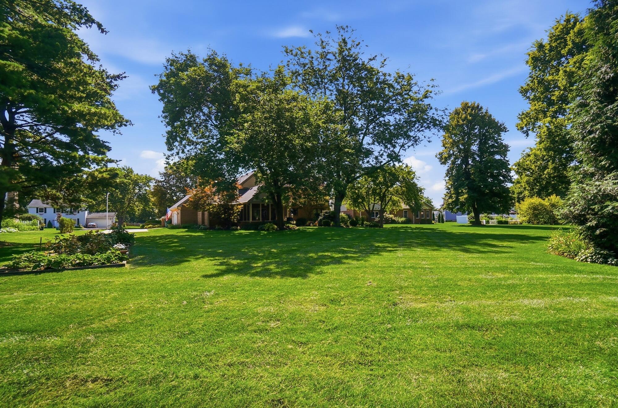 2340 Rockingham, Troy, Ohio 45373