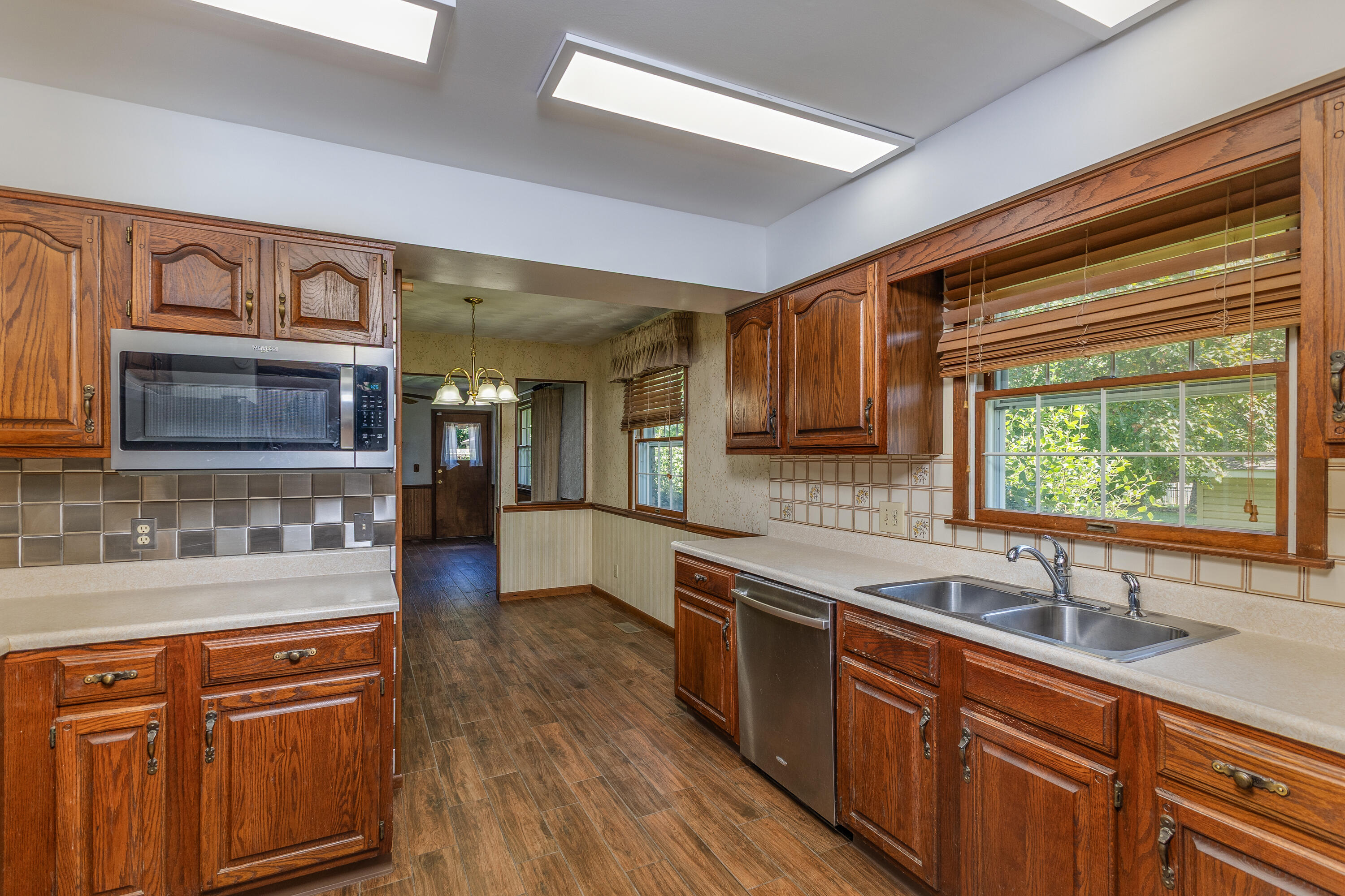 801 Dorset, Troy, Ohio 45373
