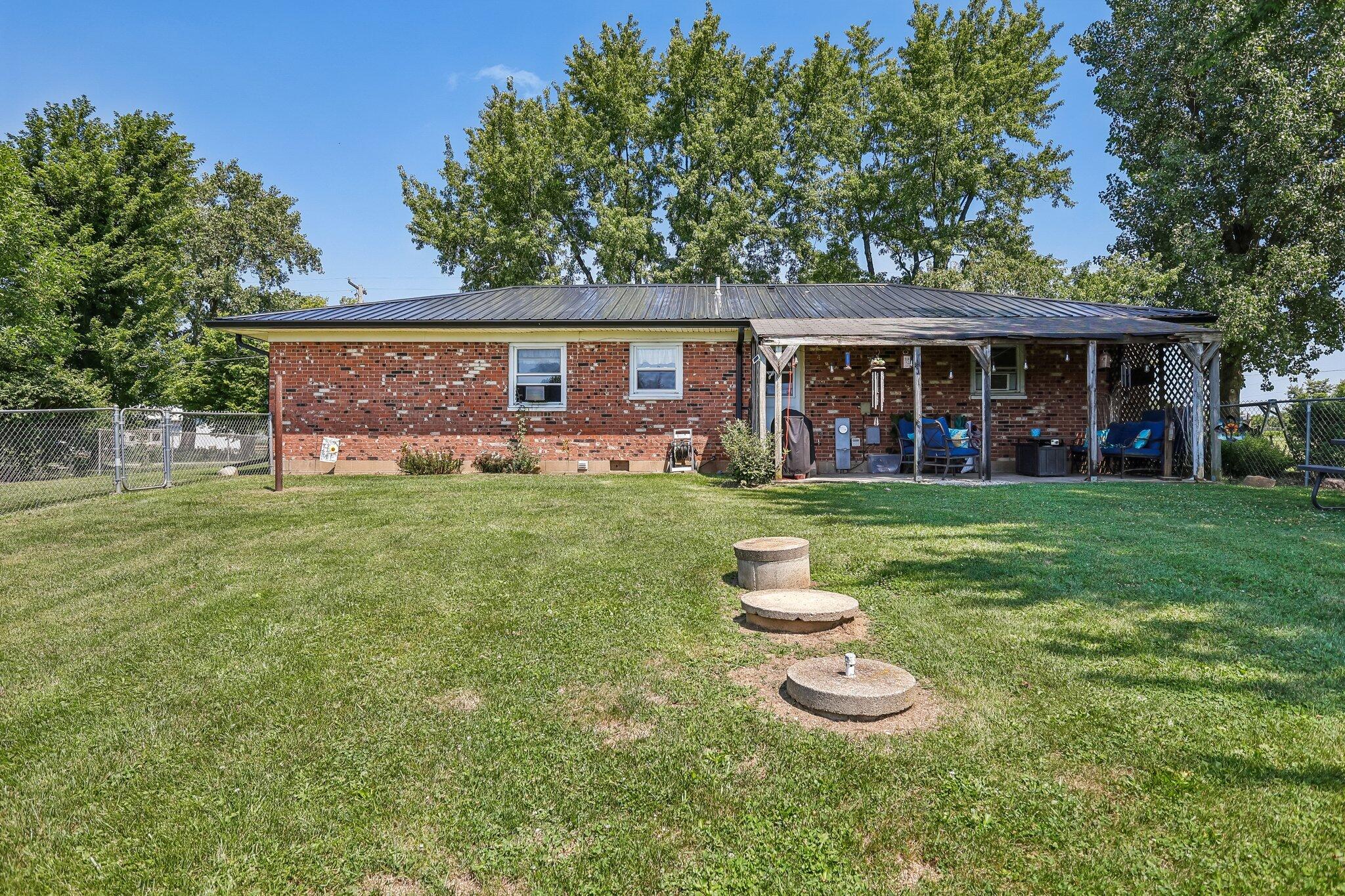 8891 Old US Route 36, Bradford, Ohio 45308