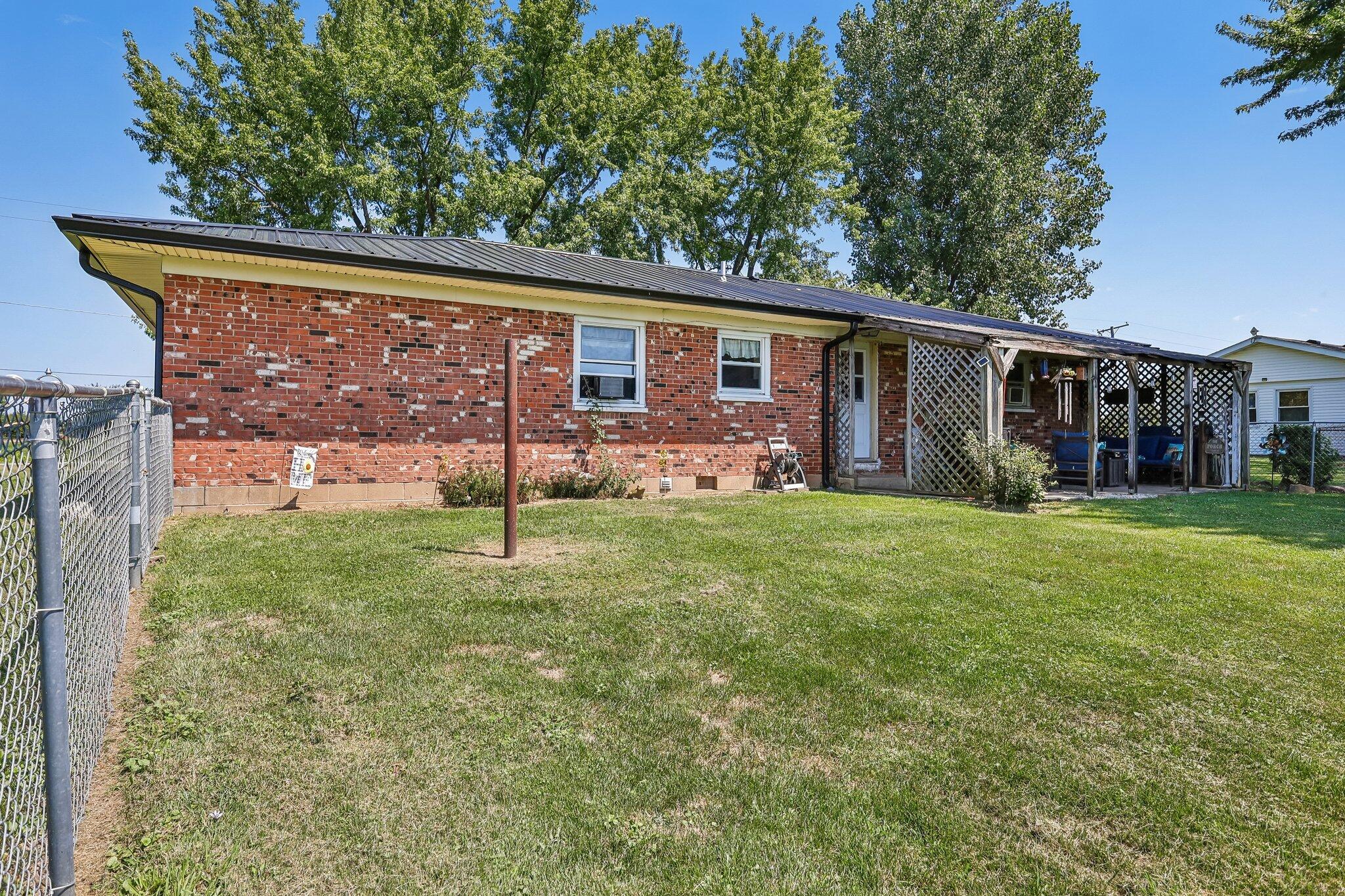 8891 Old US Route 36, Bradford, Ohio 45308