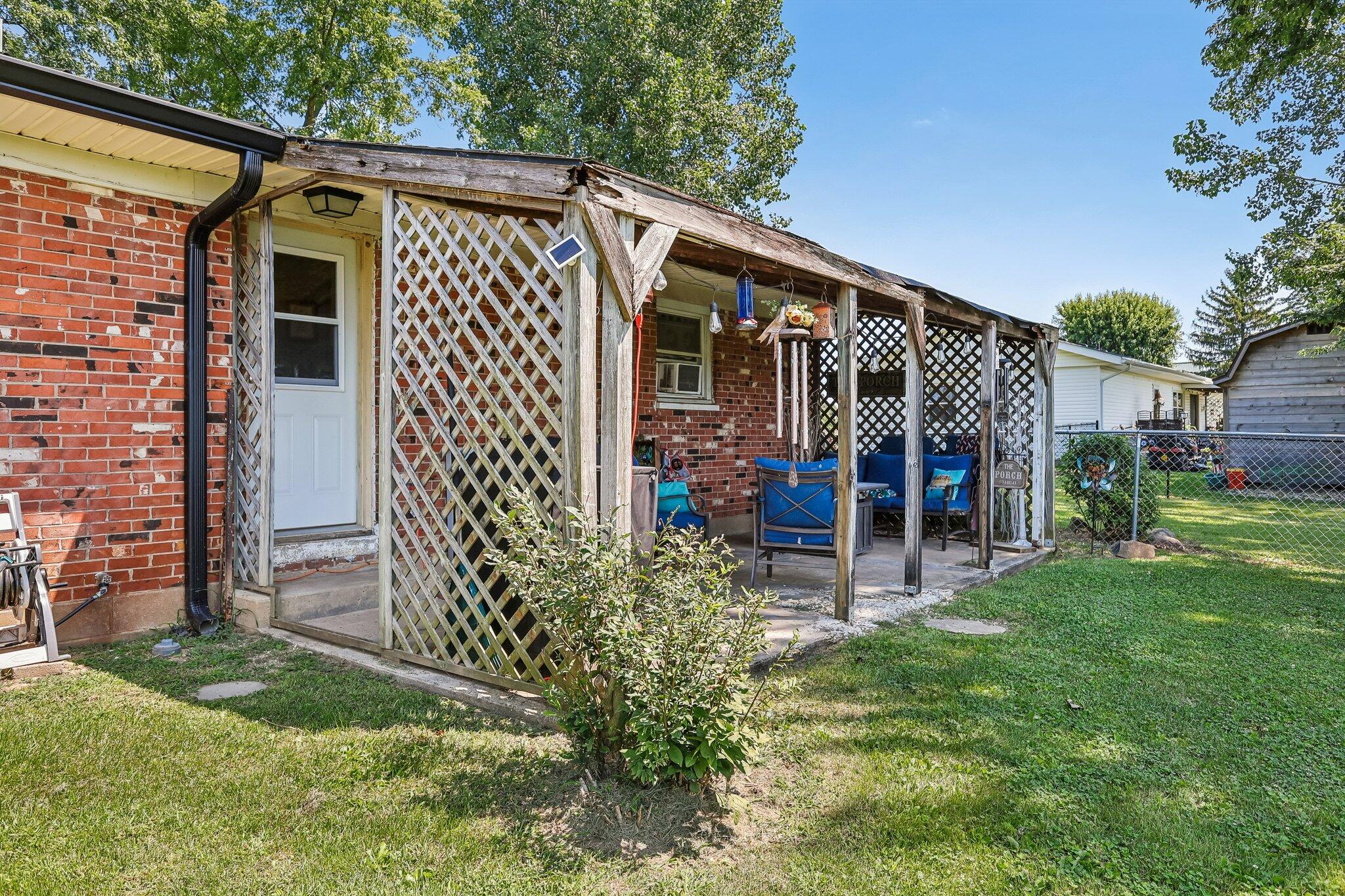 8891 Old US Route 36, Bradford, Ohio 45308
