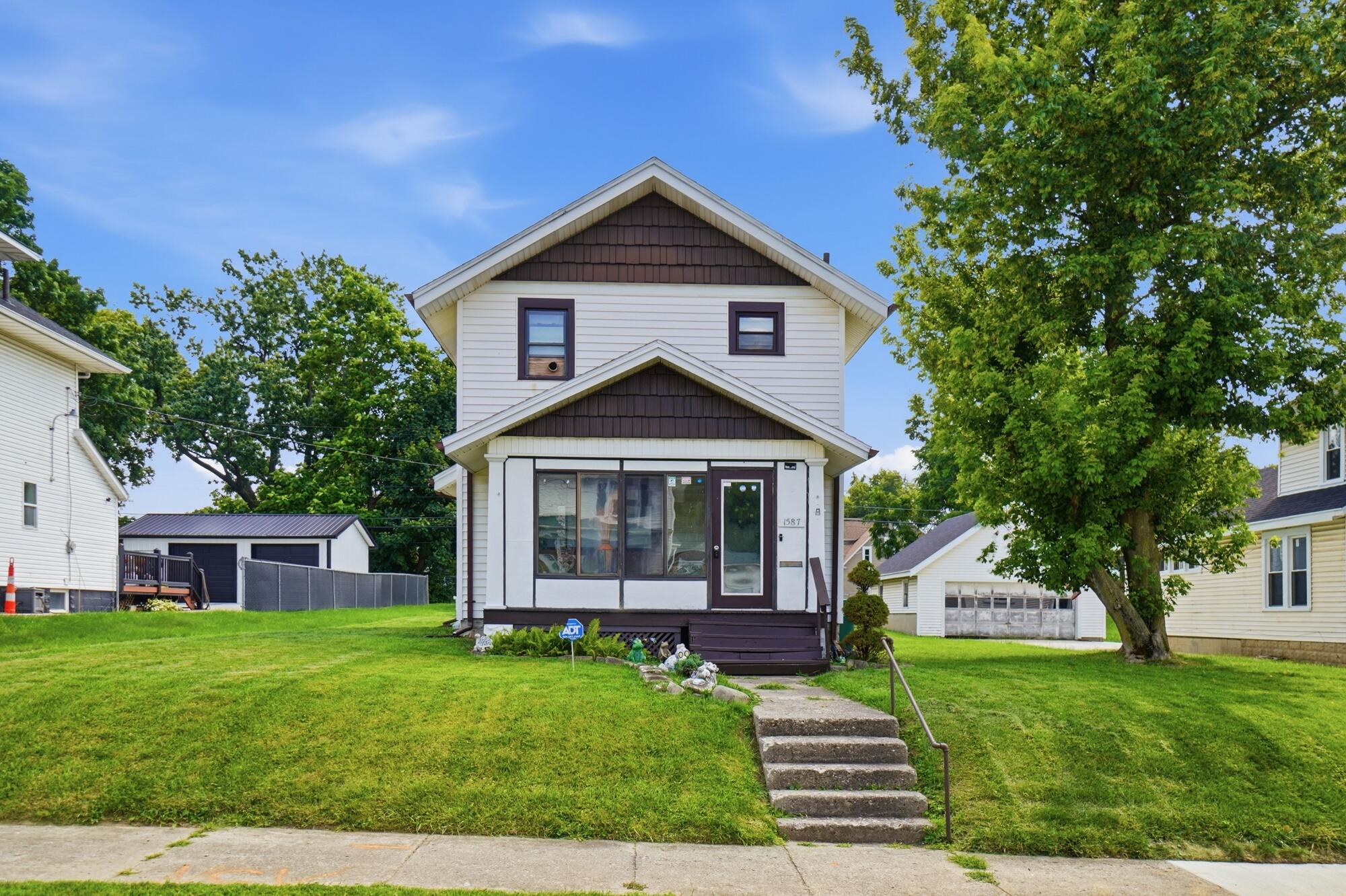 1587 Charles, Springfield, Ohio 45505
