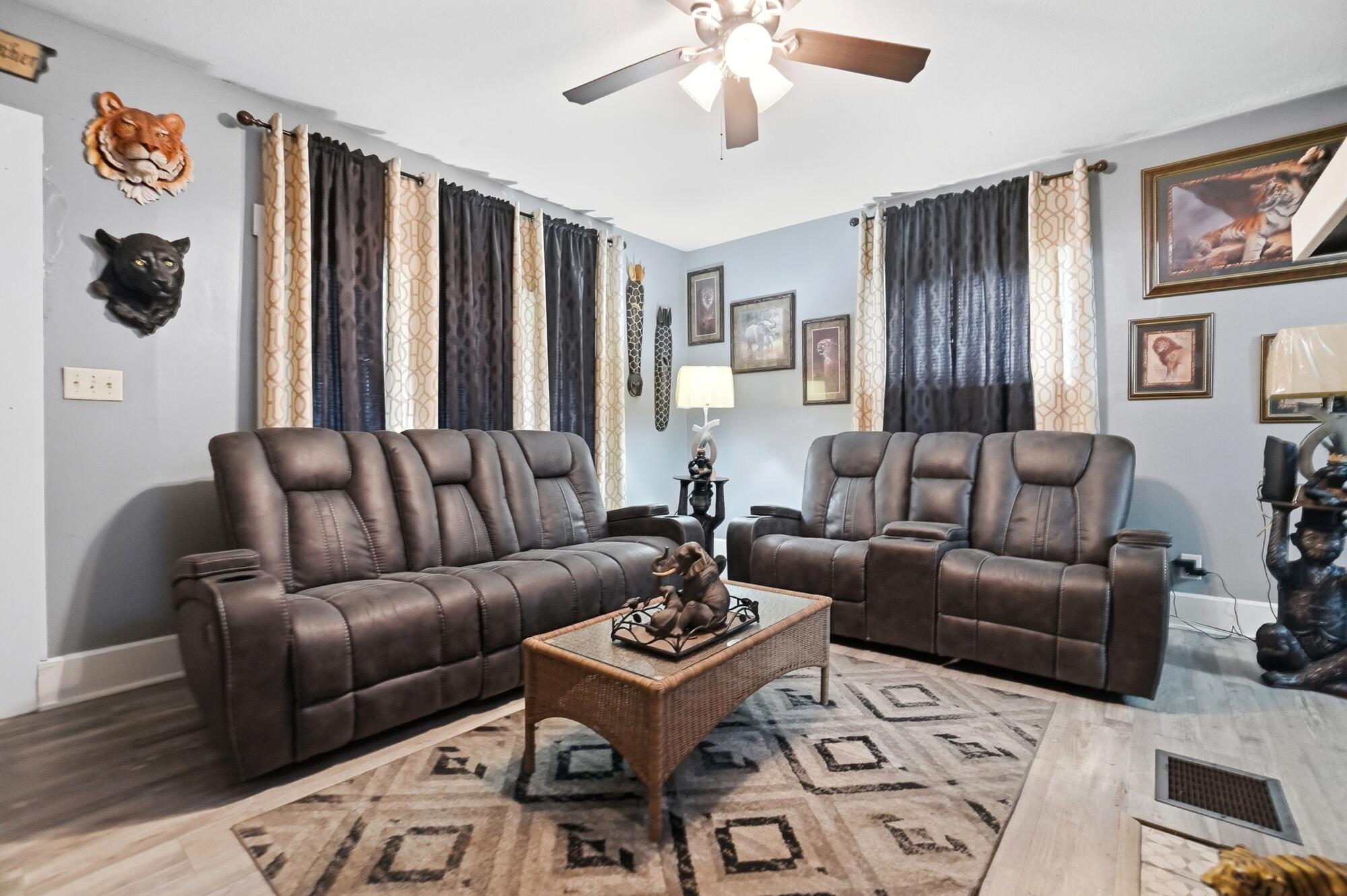 1587 Charles, Springfield, Ohio 45505