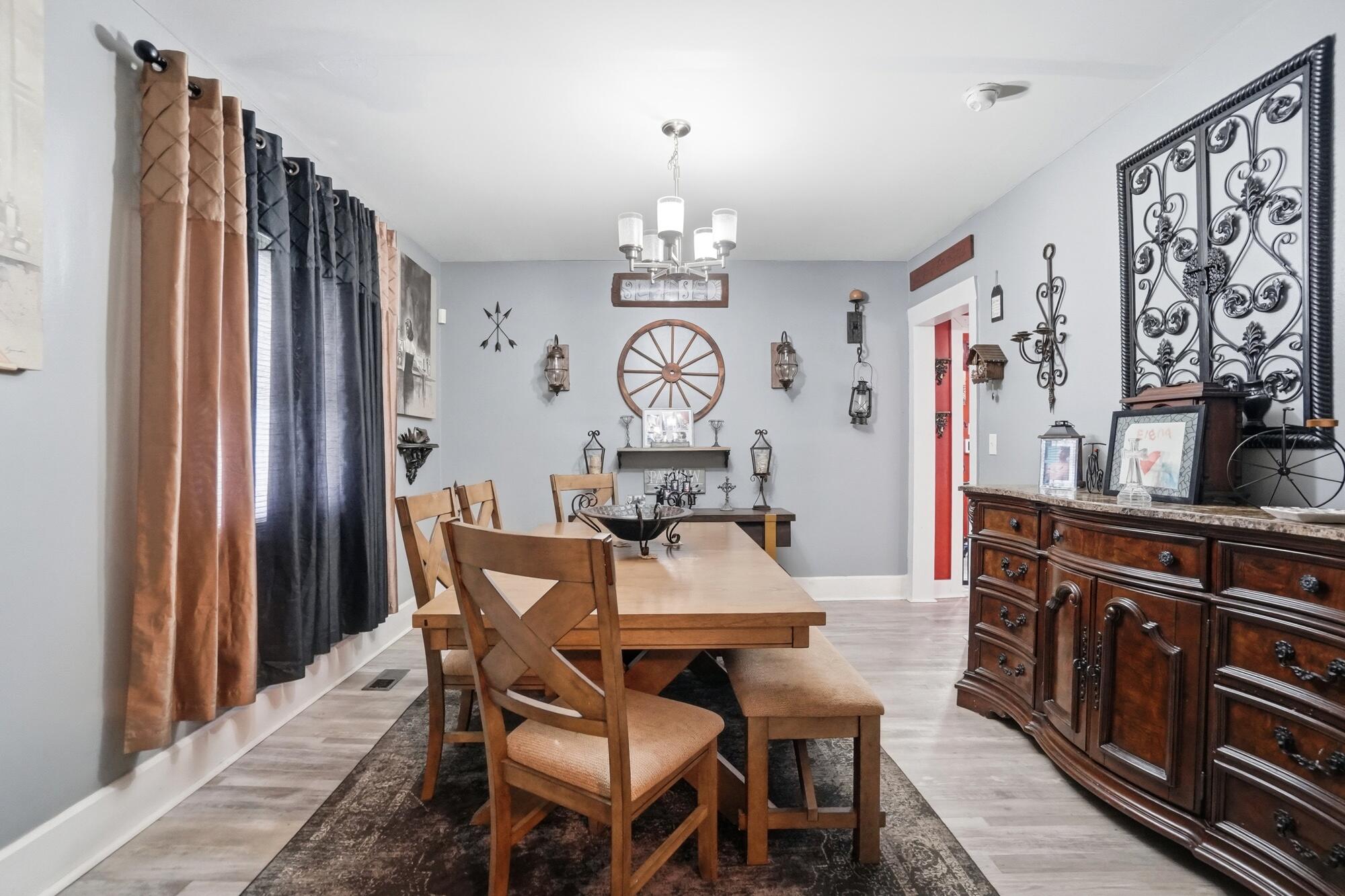 1587 Charles, Springfield, Ohio 45505