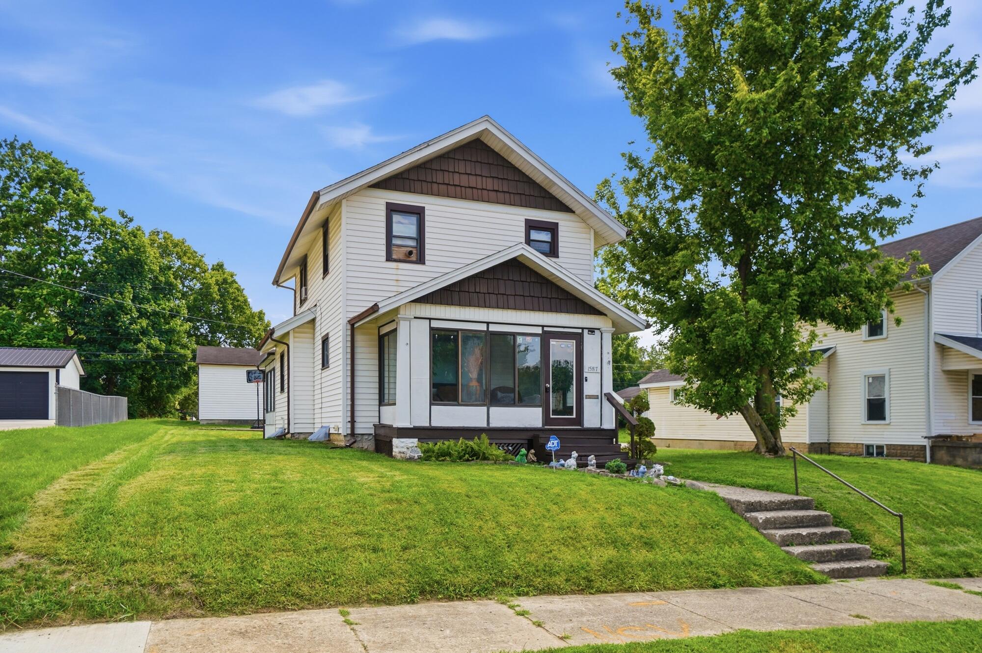 1587 Charles, Springfield, Ohio 45505