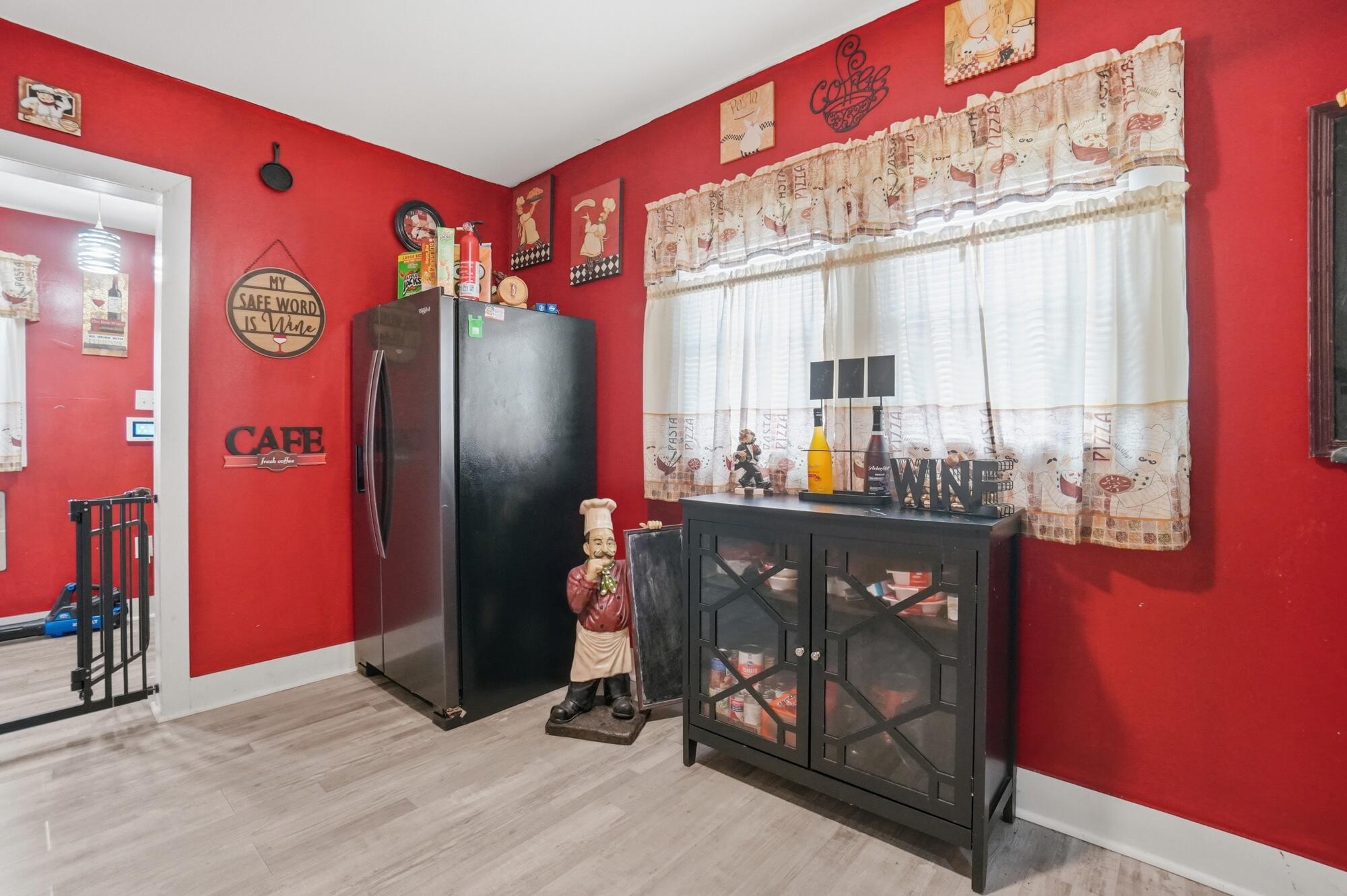 1587 Charles, Springfield, Ohio 45505