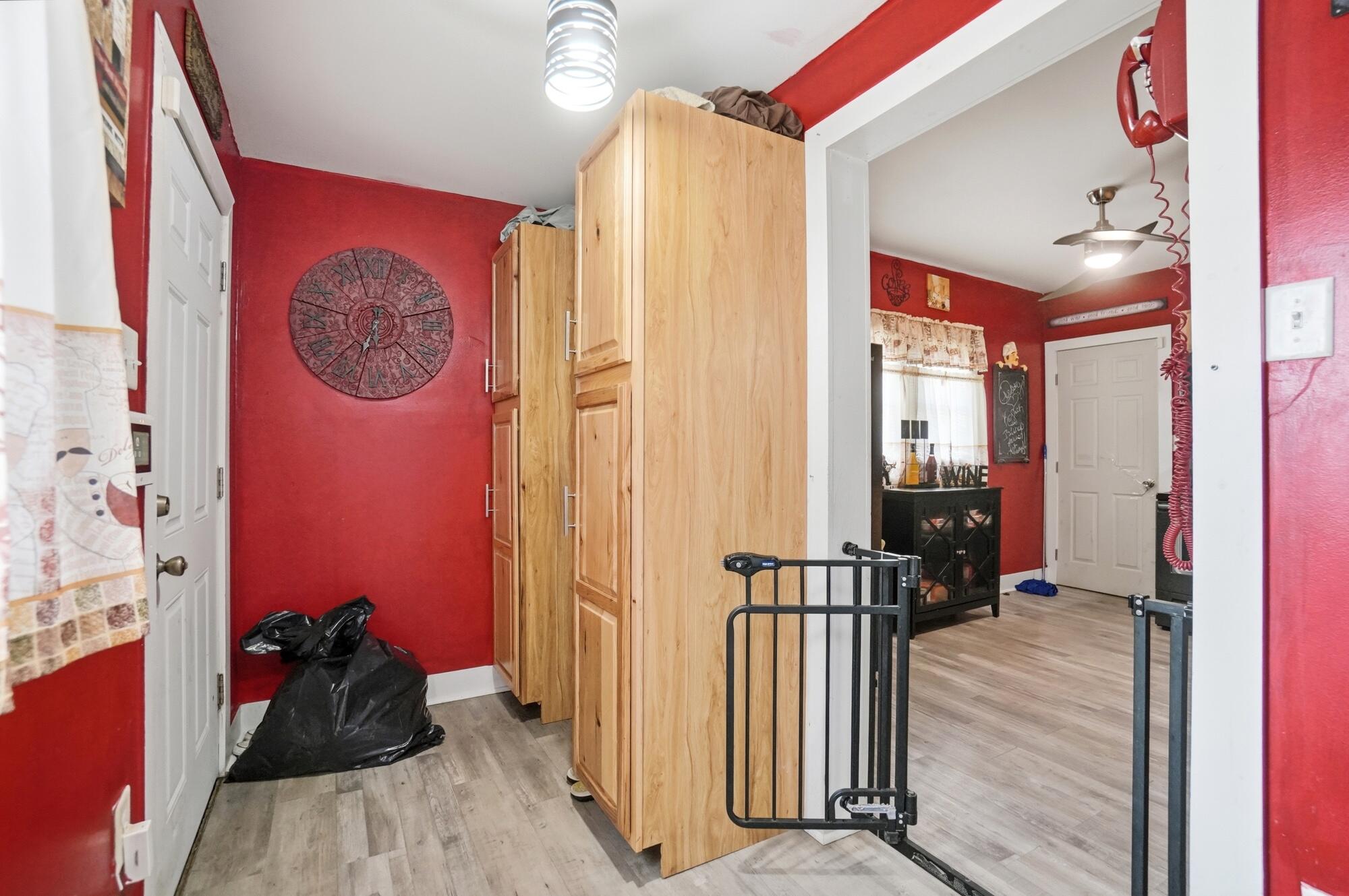 1587 Charles, Springfield, Ohio 45505