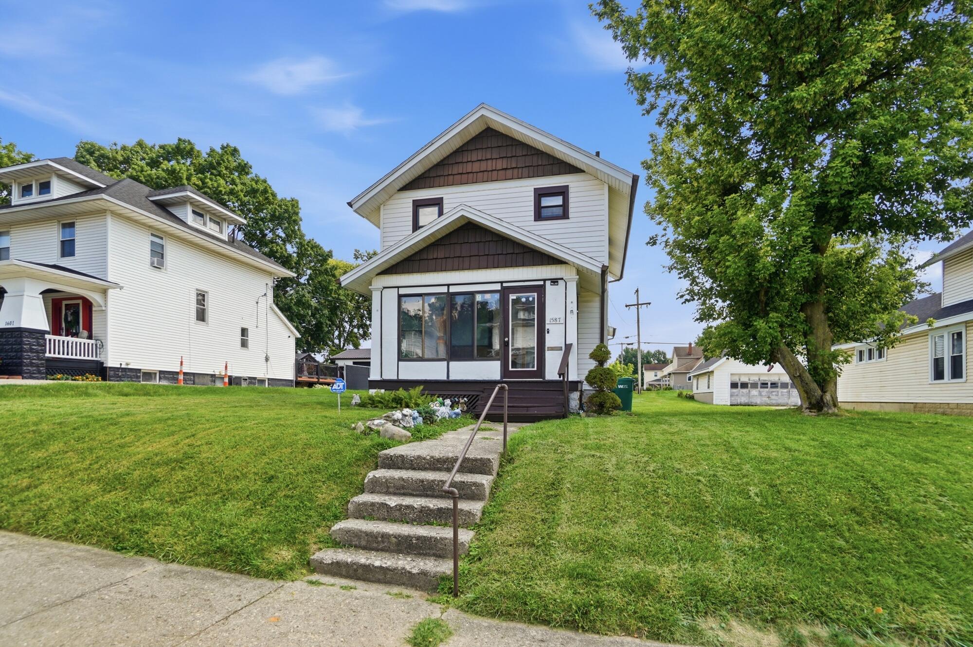 1587 Charles, Springfield, Ohio 45505