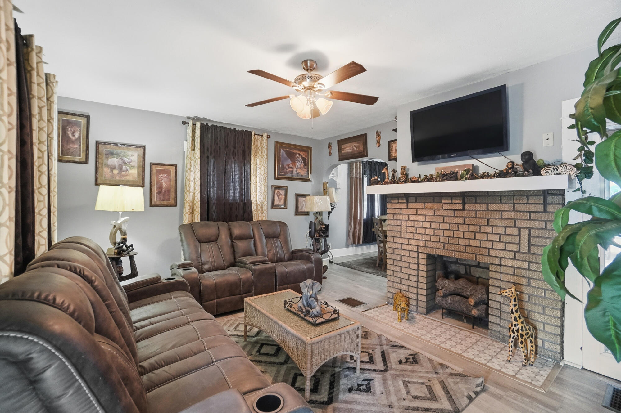 1587 Charles, Springfield, Ohio 45505