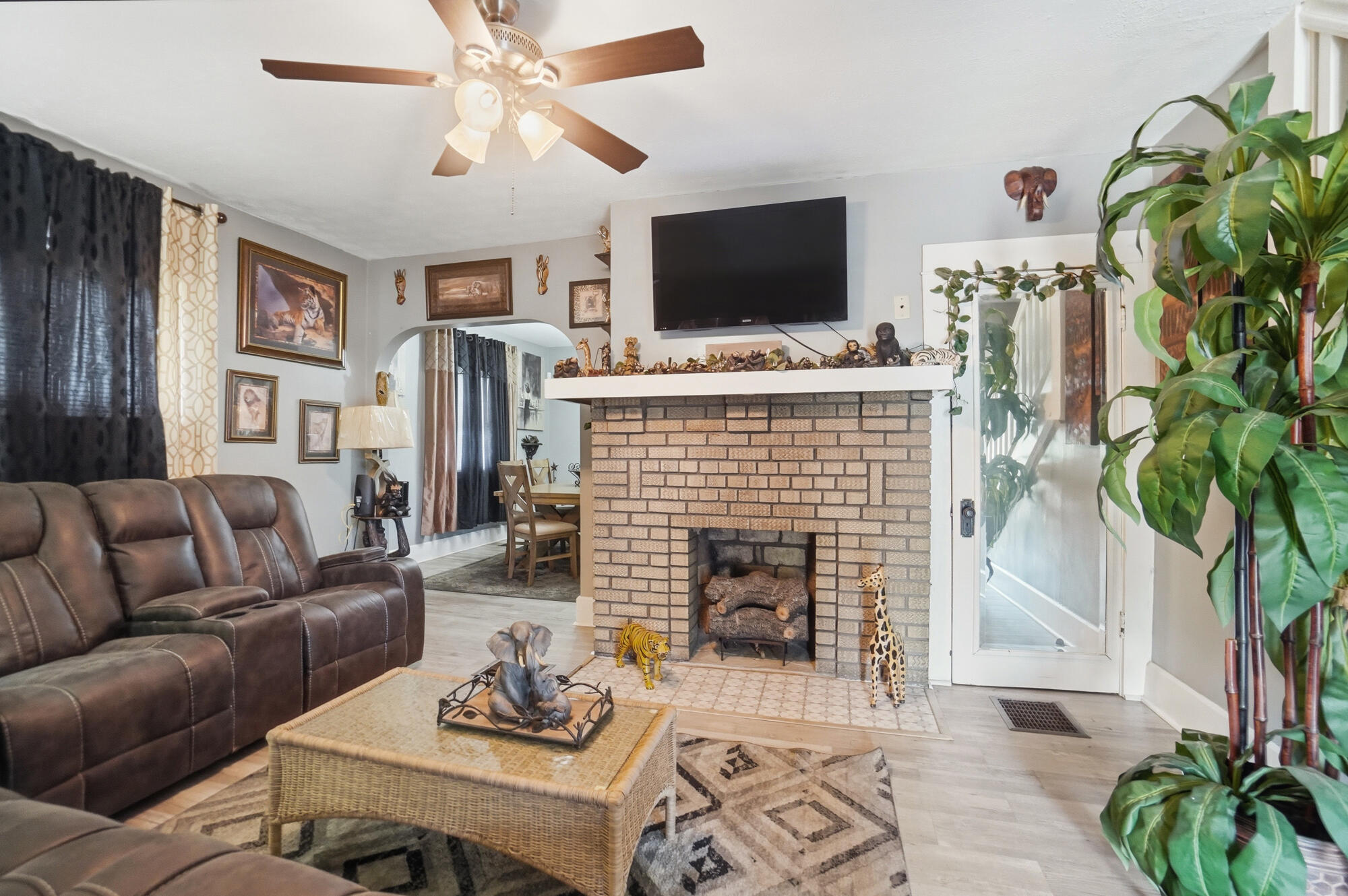 1587 Charles, Springfield, Ohio 45505