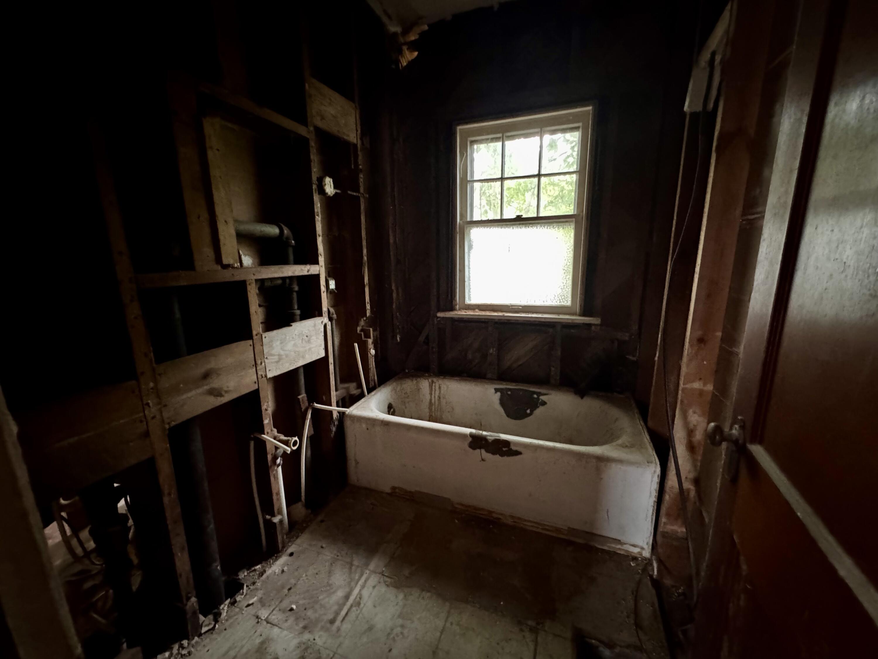230 Fairview, Dayton, Ohio 45405