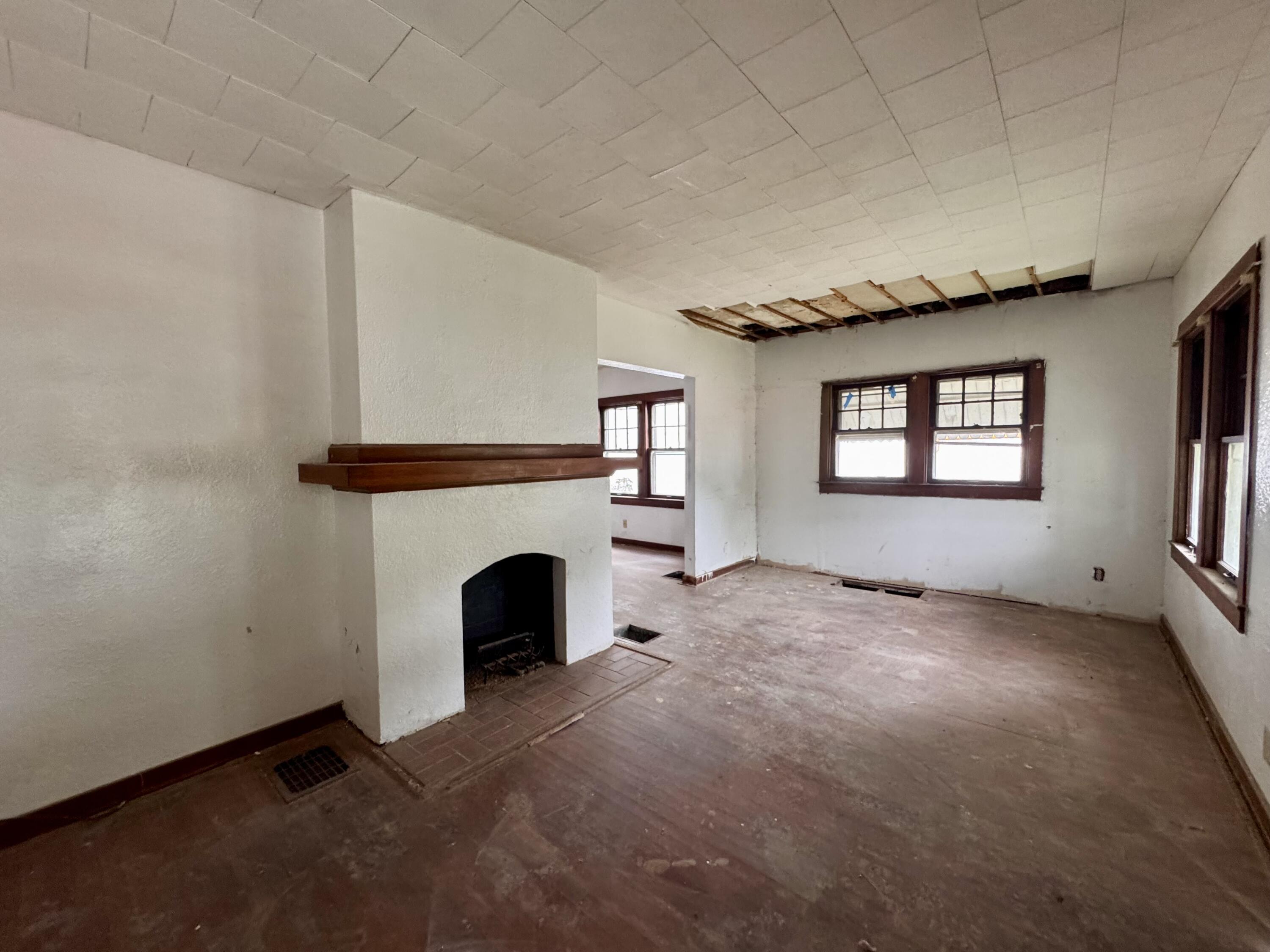 230 Fairview, Dayton, Ohio 45405