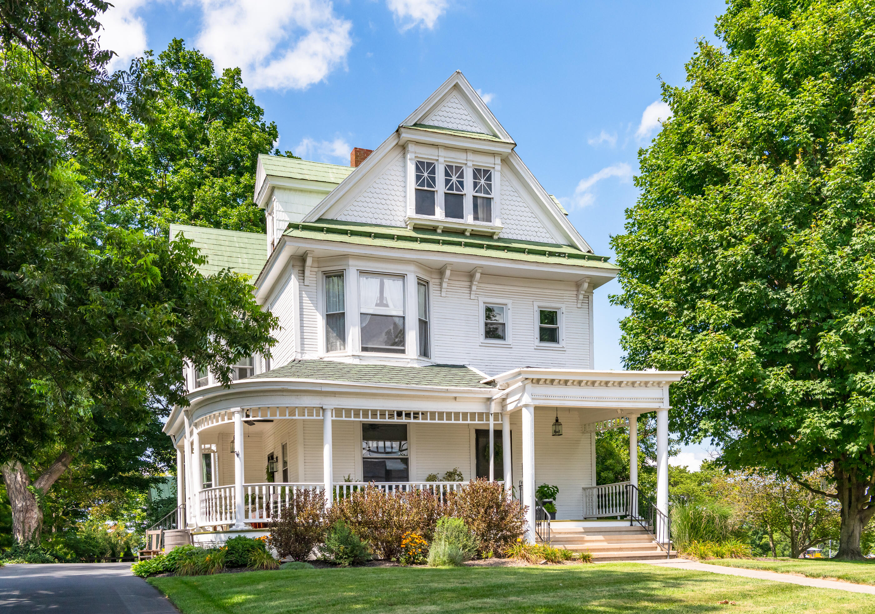 4 High, Mechanicsburg, Ohio 43044